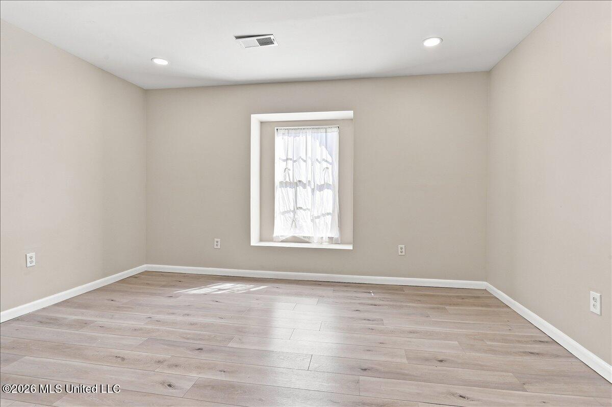 7461 Eastover Boulevard Property Photo 27