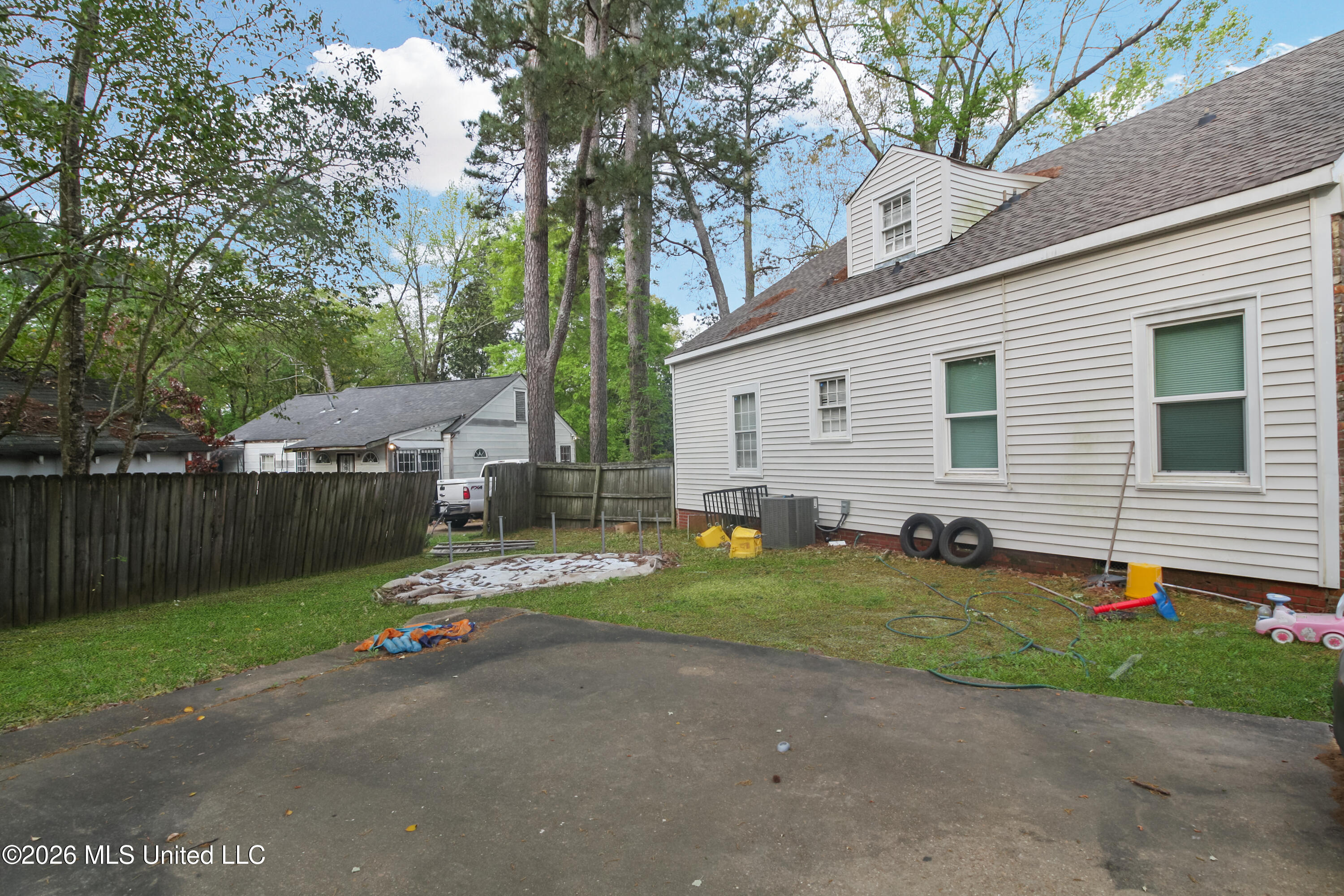 408 Northside Circle Property Photo 15