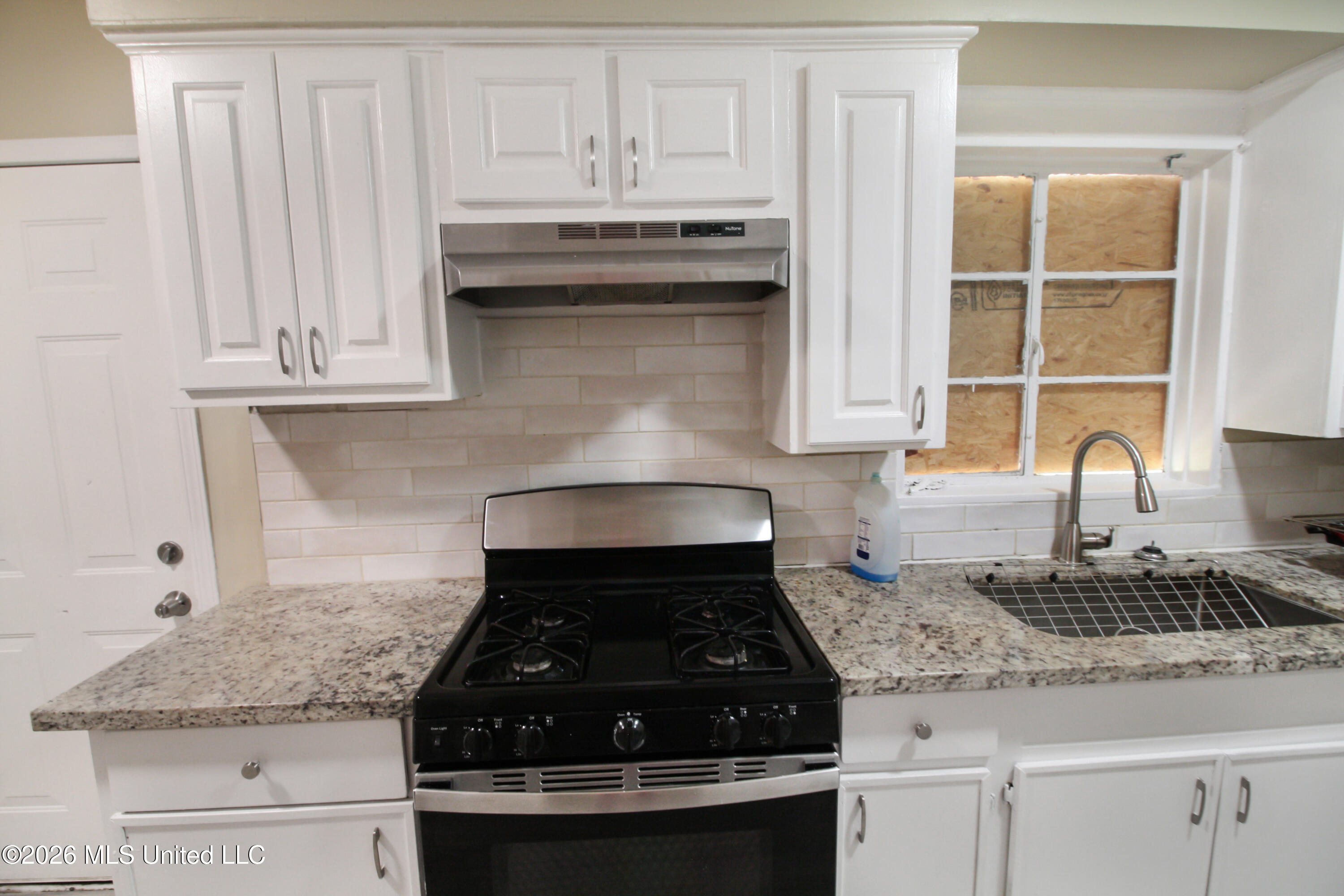 515 Woodward Avenue Property Photo 9