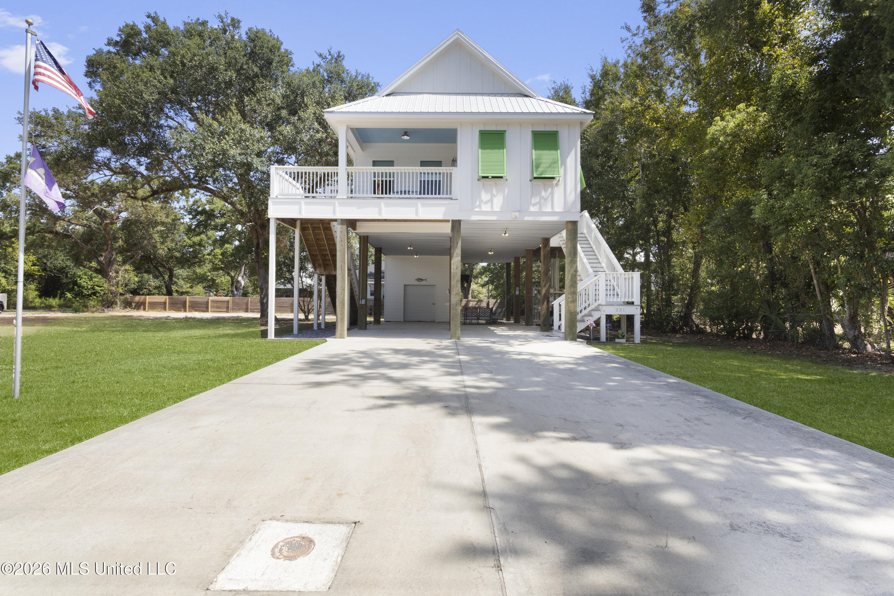 231 Leonhard Avenue Property Photo 1