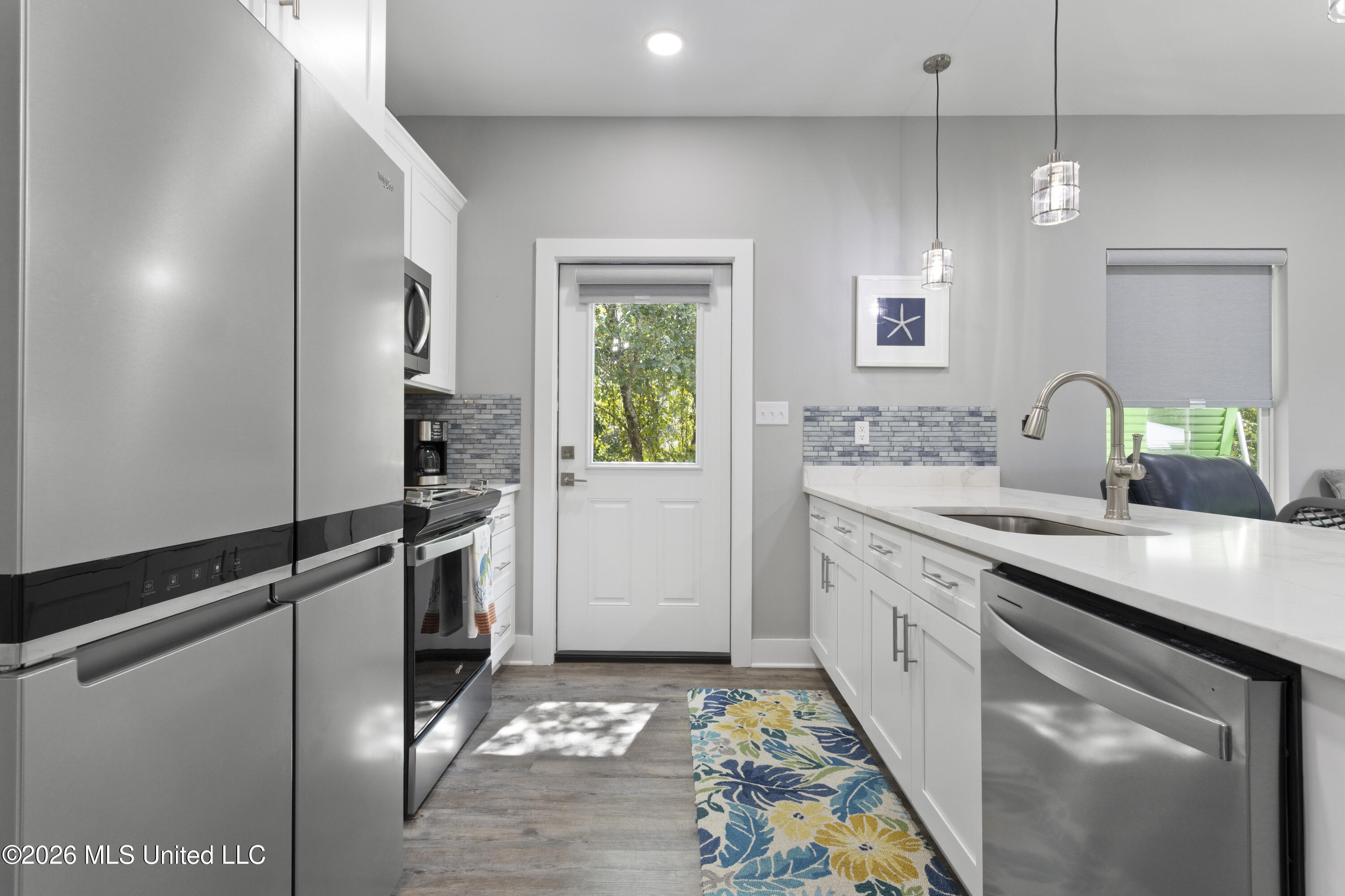 231 Leonhard Avenue Property Photo 13