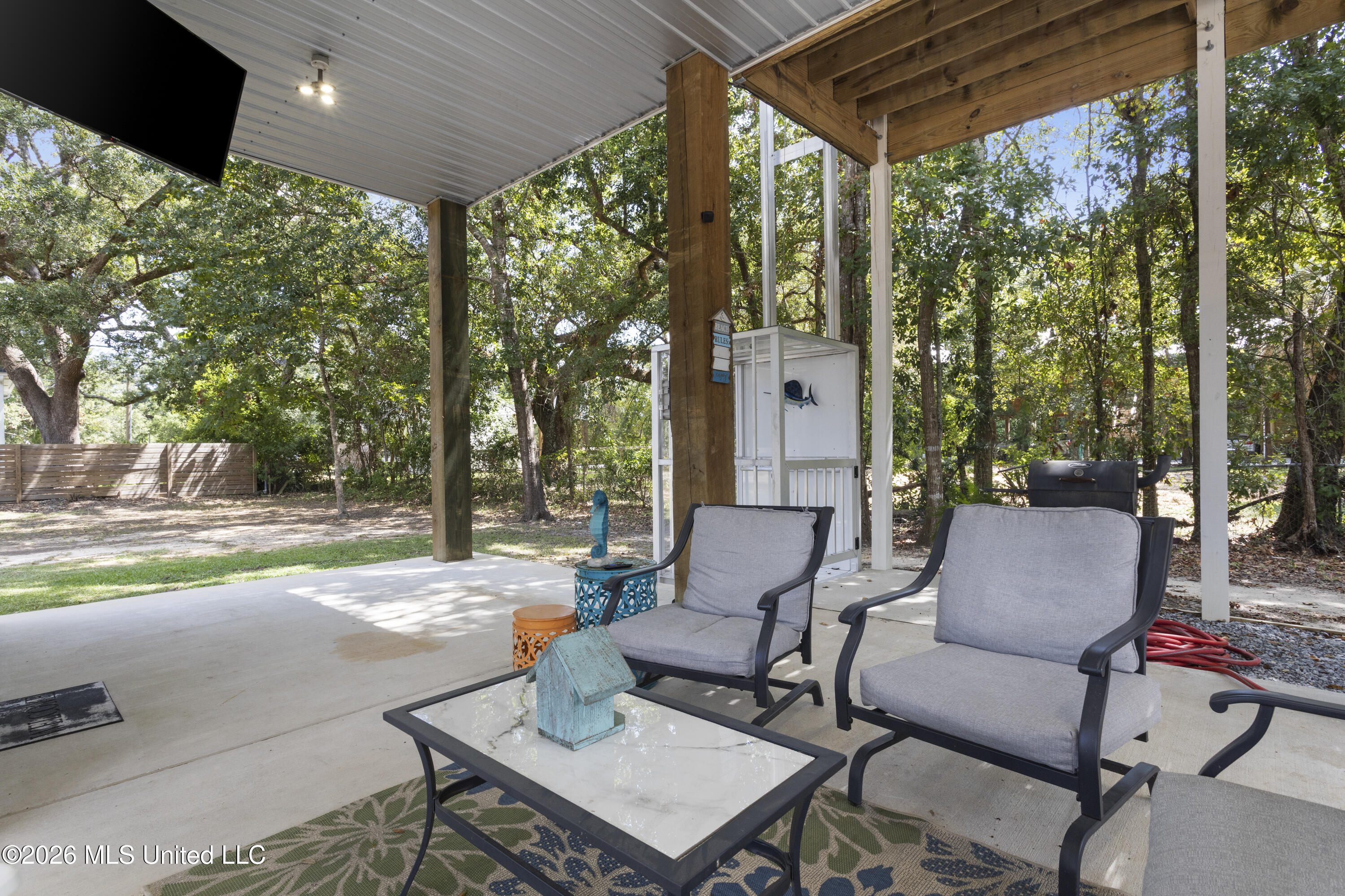 231 Leonhard Avenue Property Photo 41