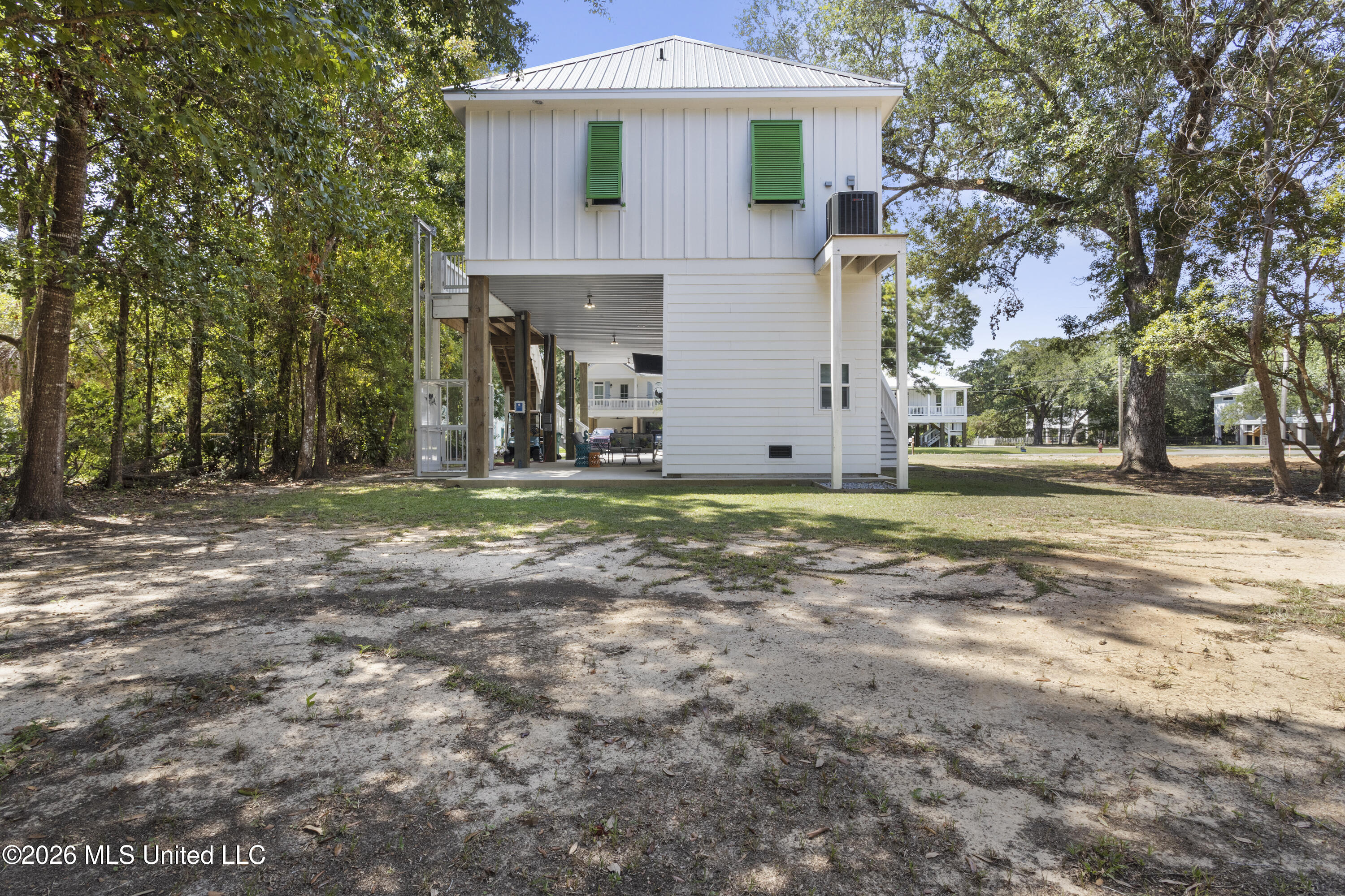 231 Leonhard Avenue Property Photo 52