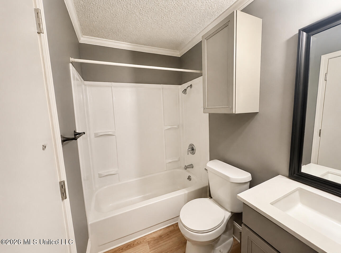 172 Pacific Circle Property Photo 7