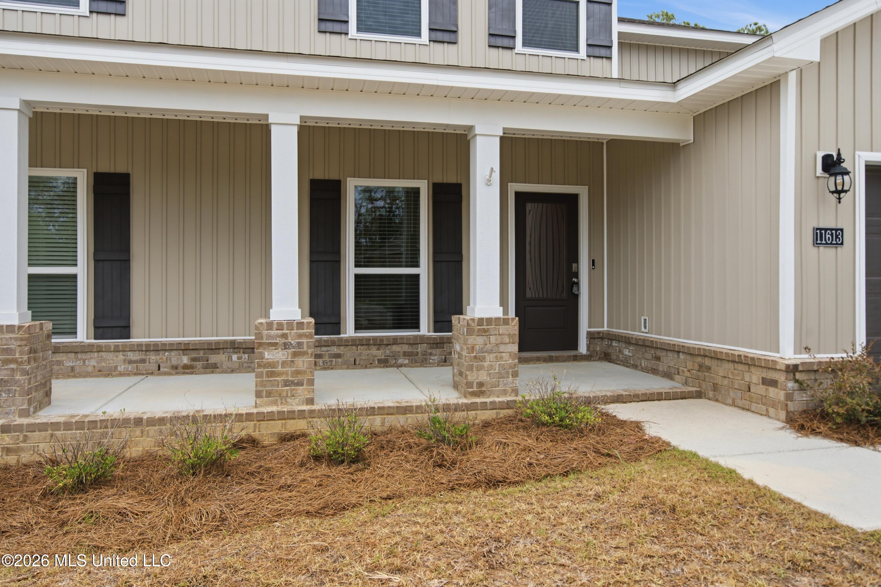 11613 Talla Drive Property Photo 4