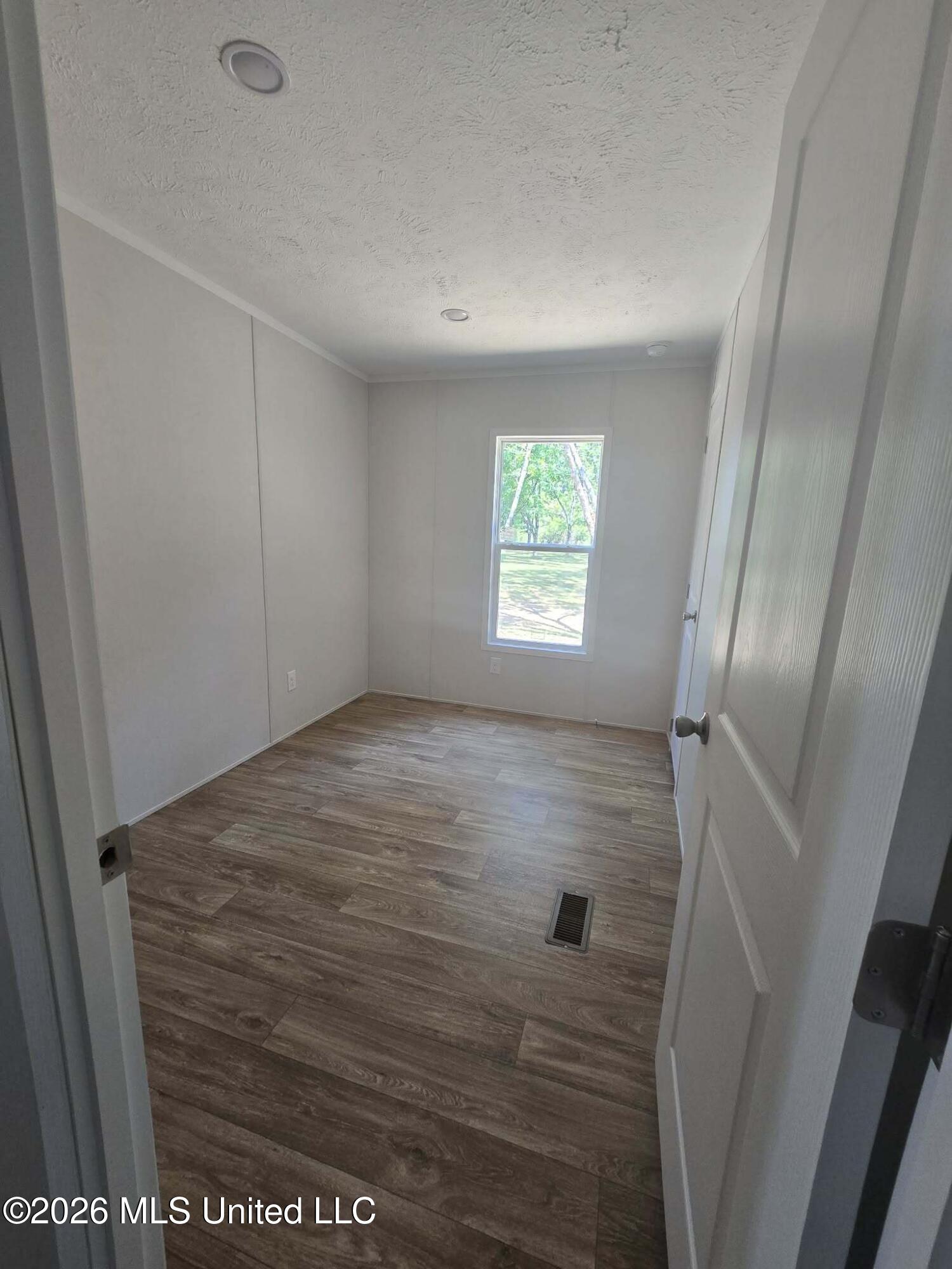 140 Saint Paul Road Property Photo 5