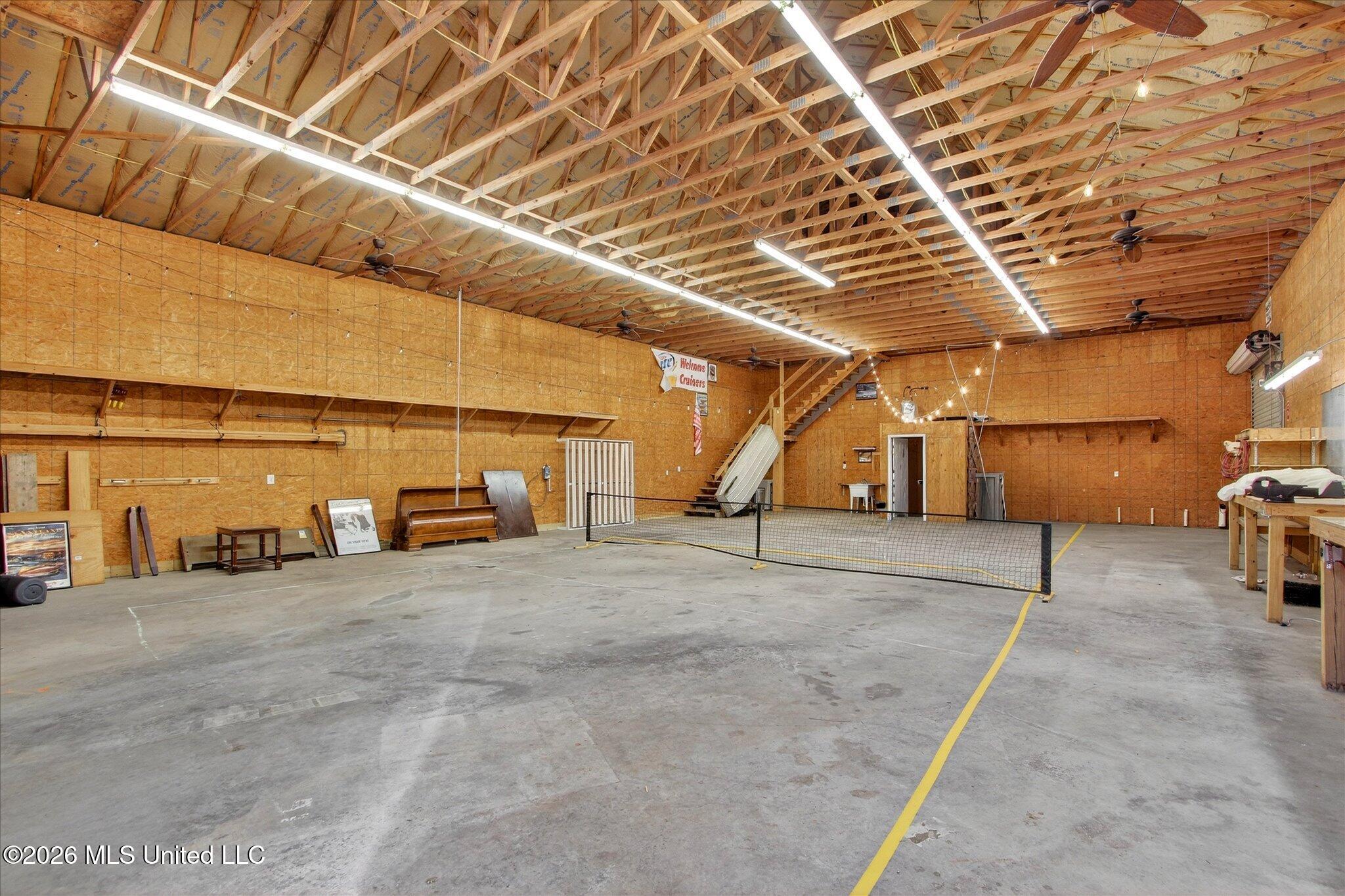 20419 Robinson Road Property Photo 7