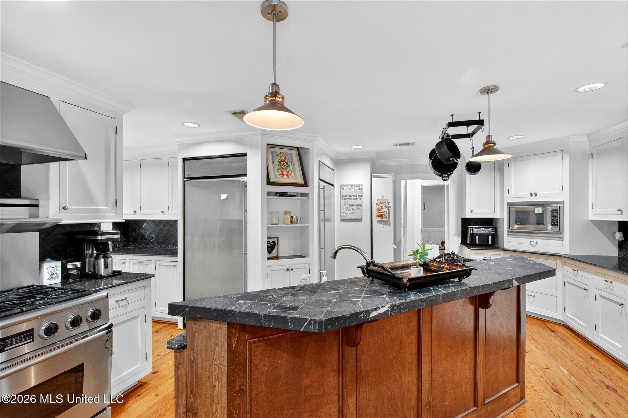 20419 Robinson Road Property Photo 23