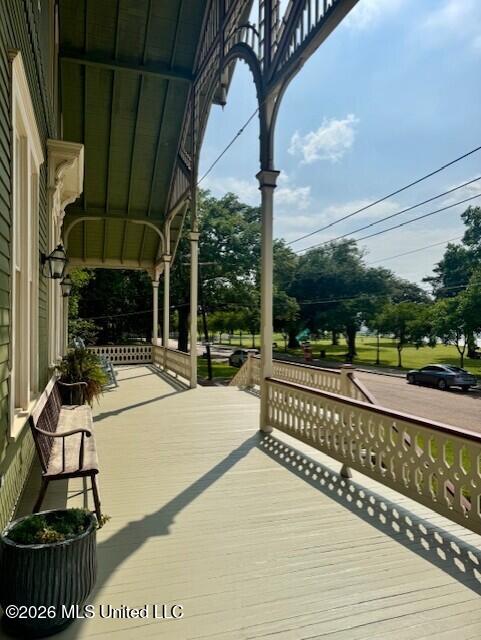 209 S Broadway Street Property Photo 17