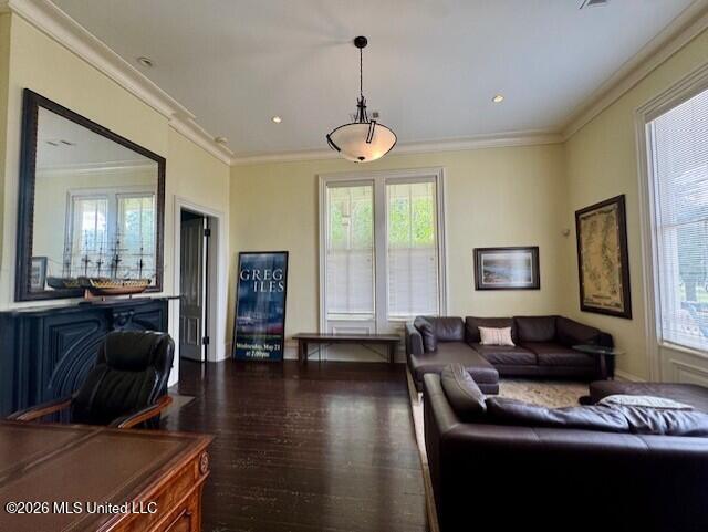 209 S Broadway Street Property Photo 40