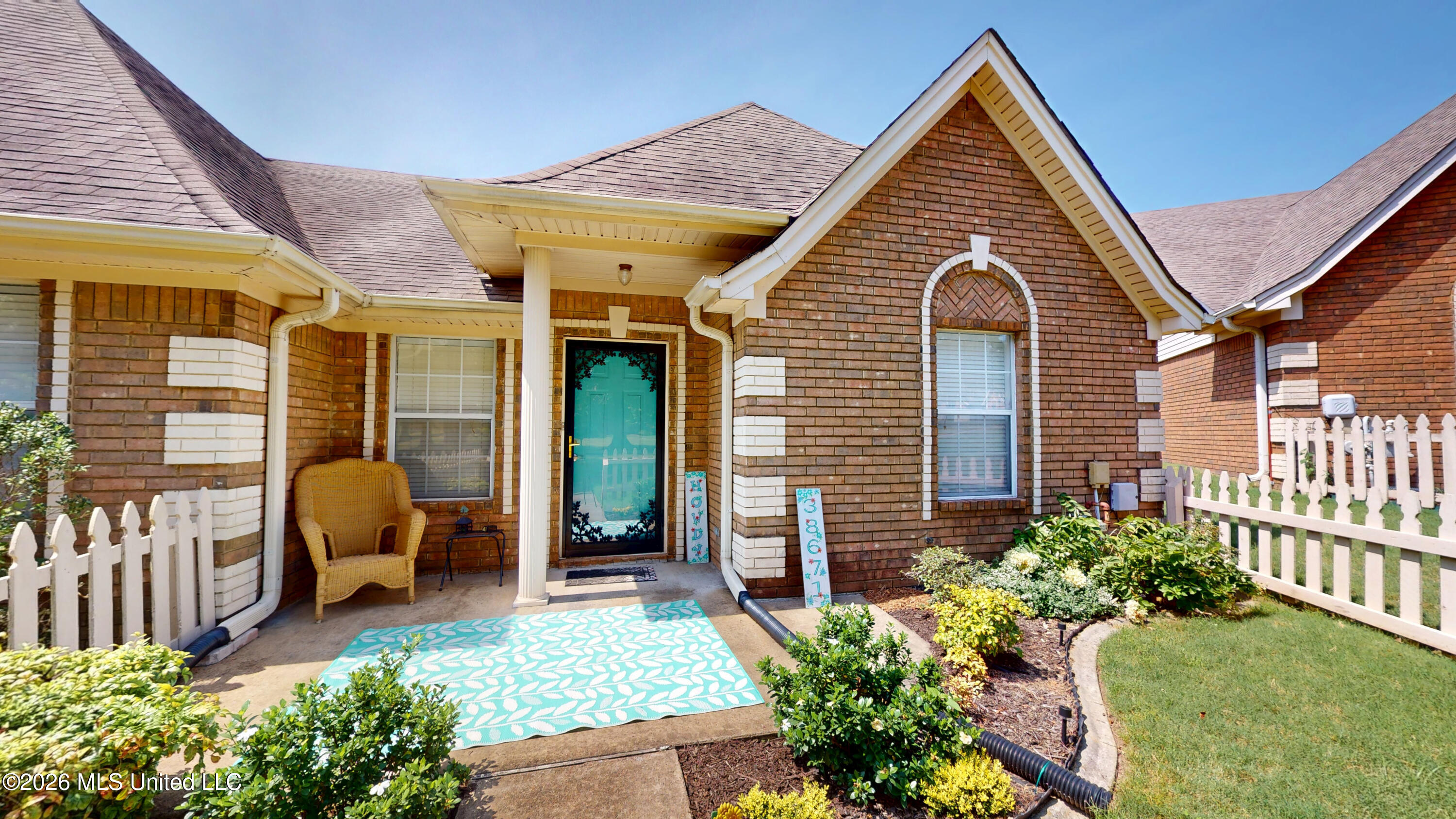 6722 Beaumont Circle Property Photo 1