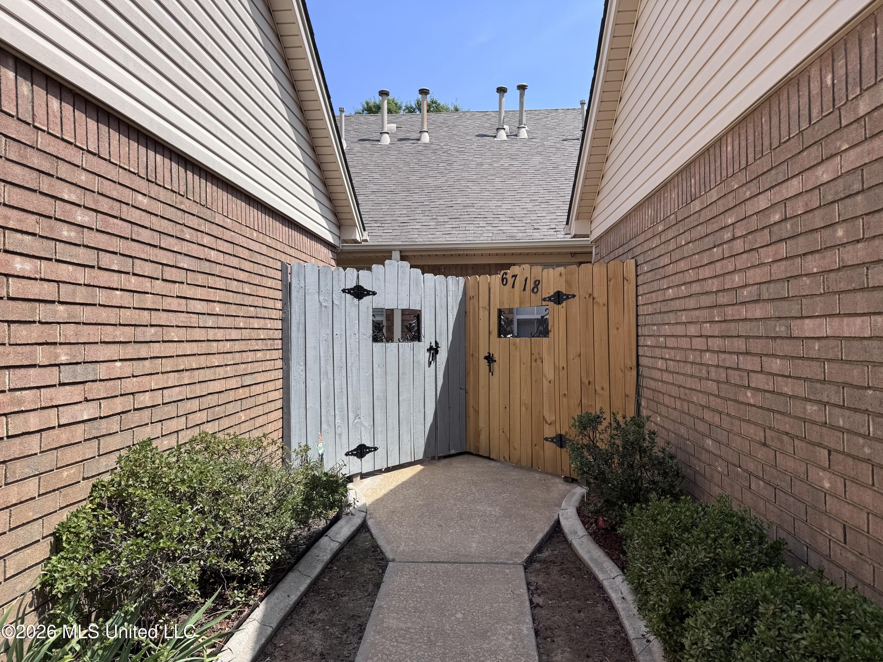 6722 Beaumont Circle Property Photo 22