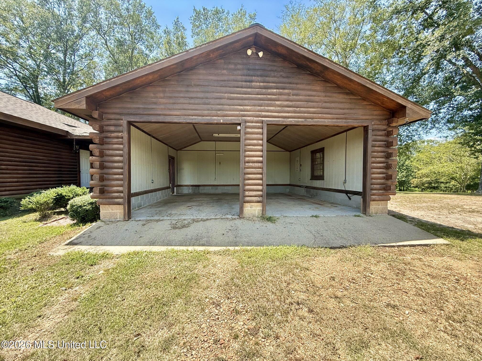 356 Sw Dry Creek Trail Property Photo 10