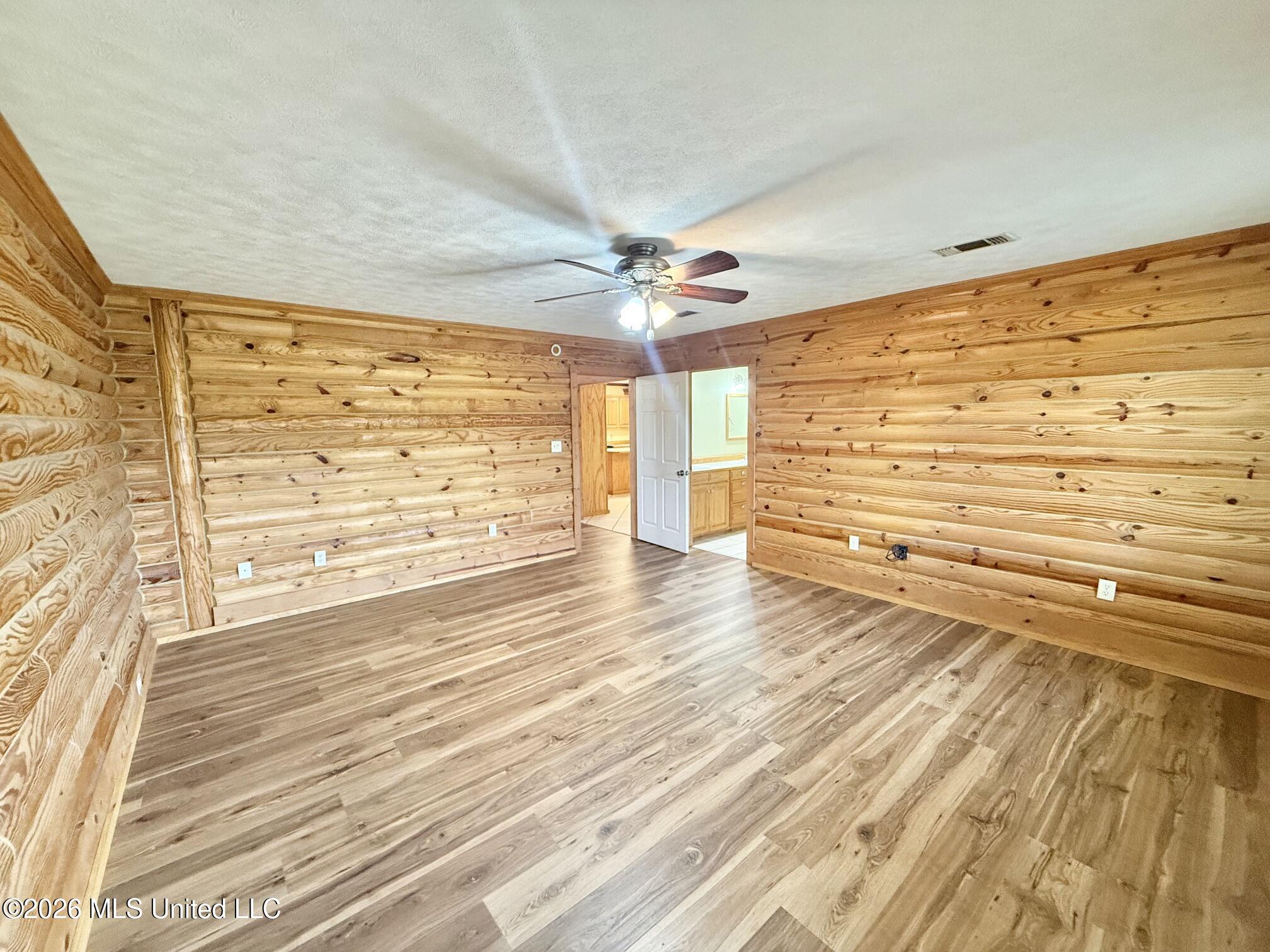 356 Sw Dry Creek Trail Property Photo 33