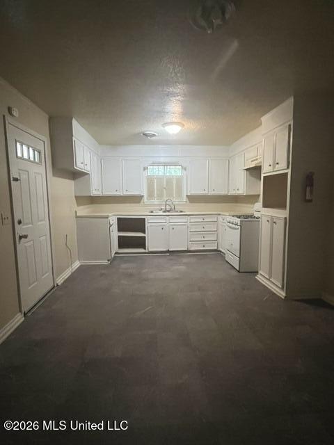 3142 Peterson Drive Property Photo 2