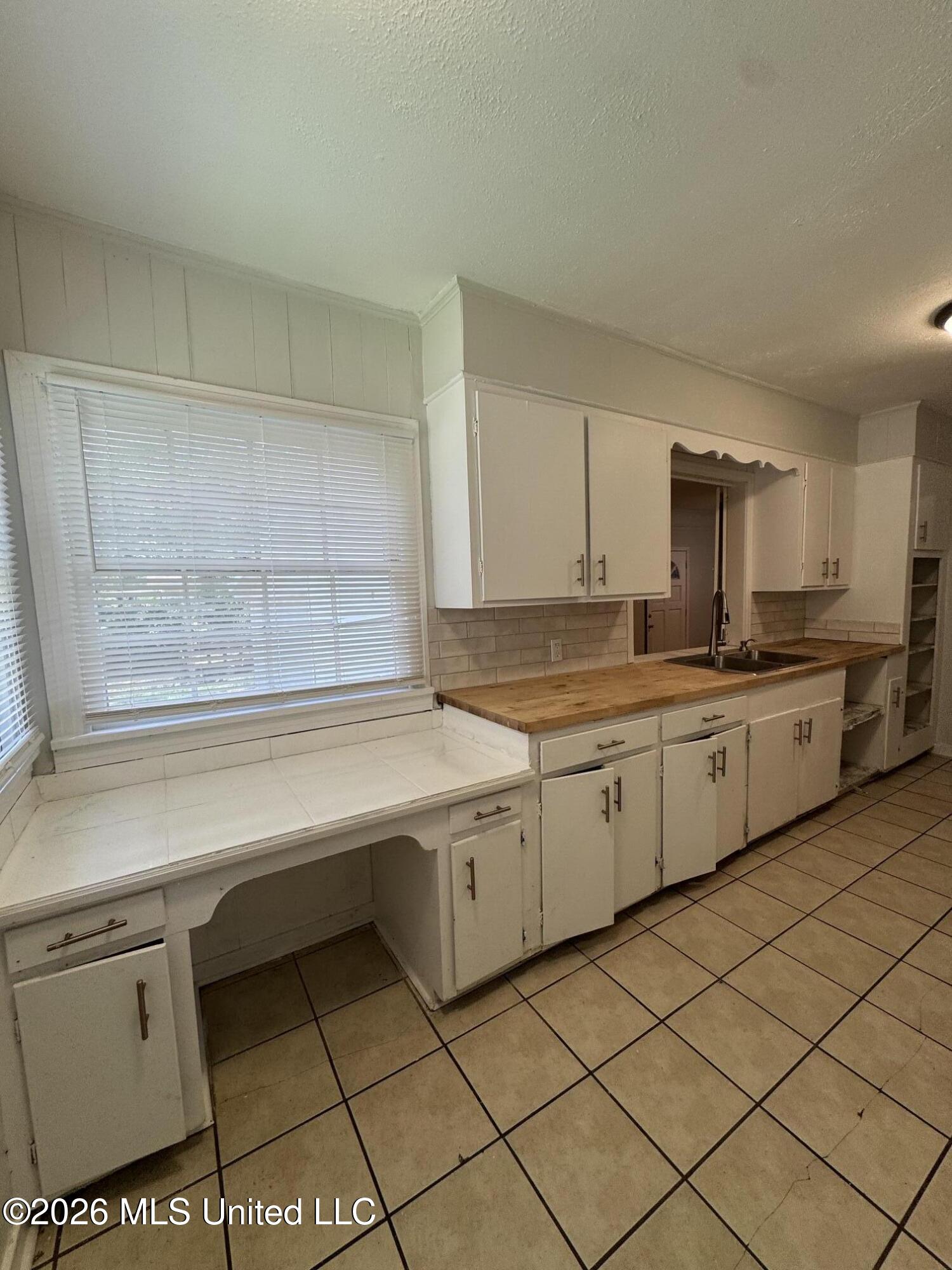 315 Robinhood Road Property Photo 10