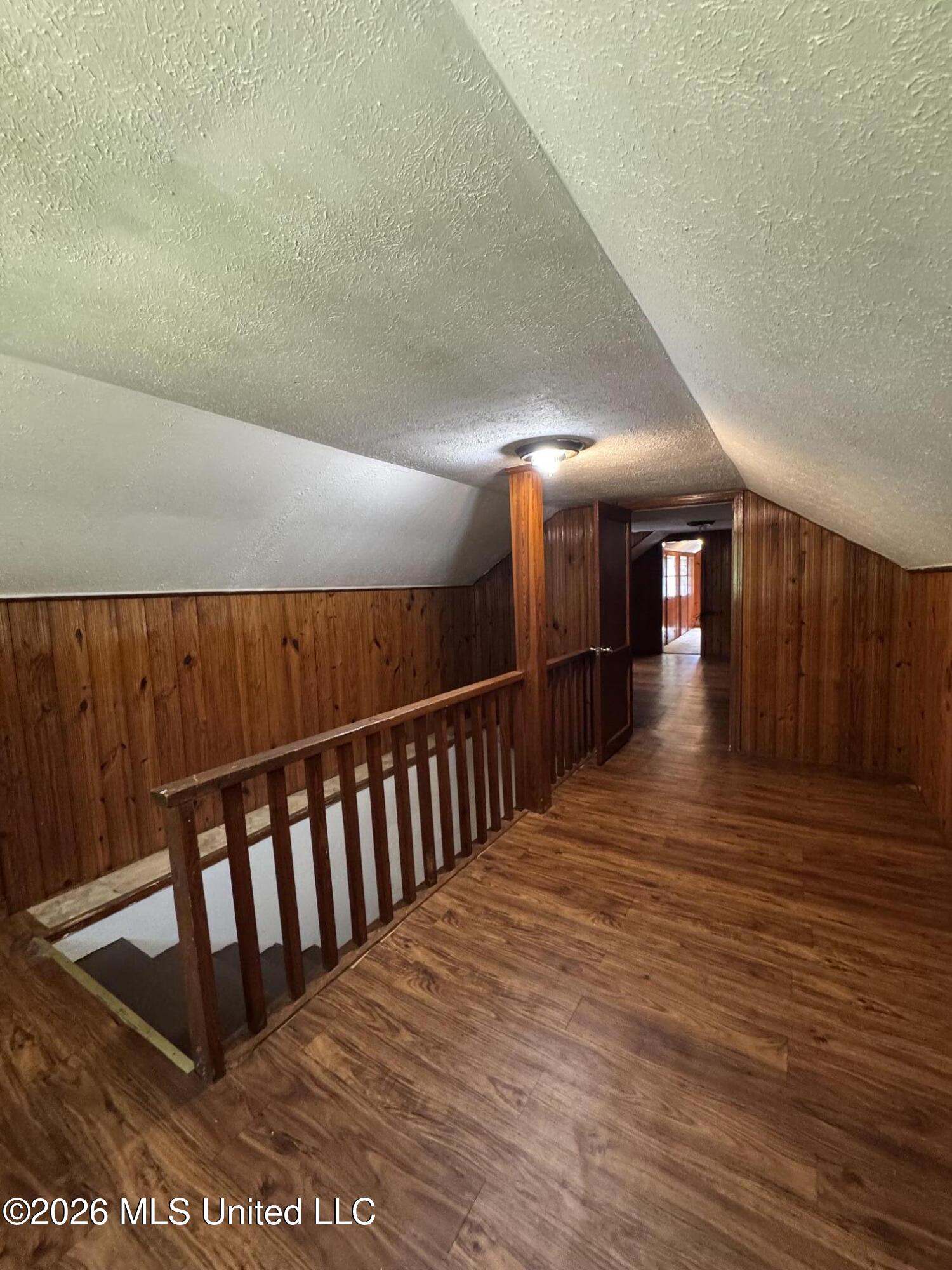 315 Robinhood Road Property Photo 16
