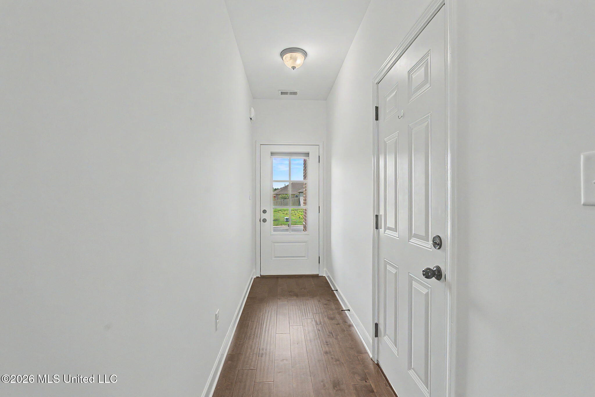 2586 Molly Lane Property Photo 4
