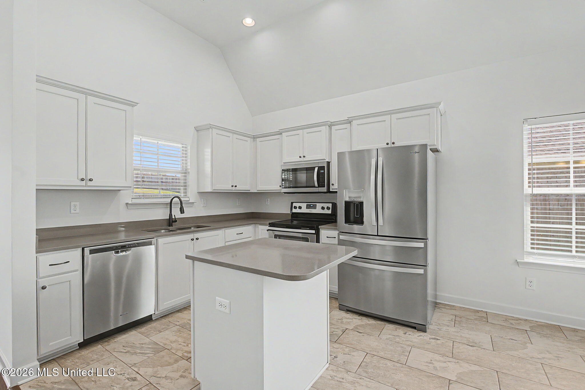 2586 Molly Lane Property Photo 7