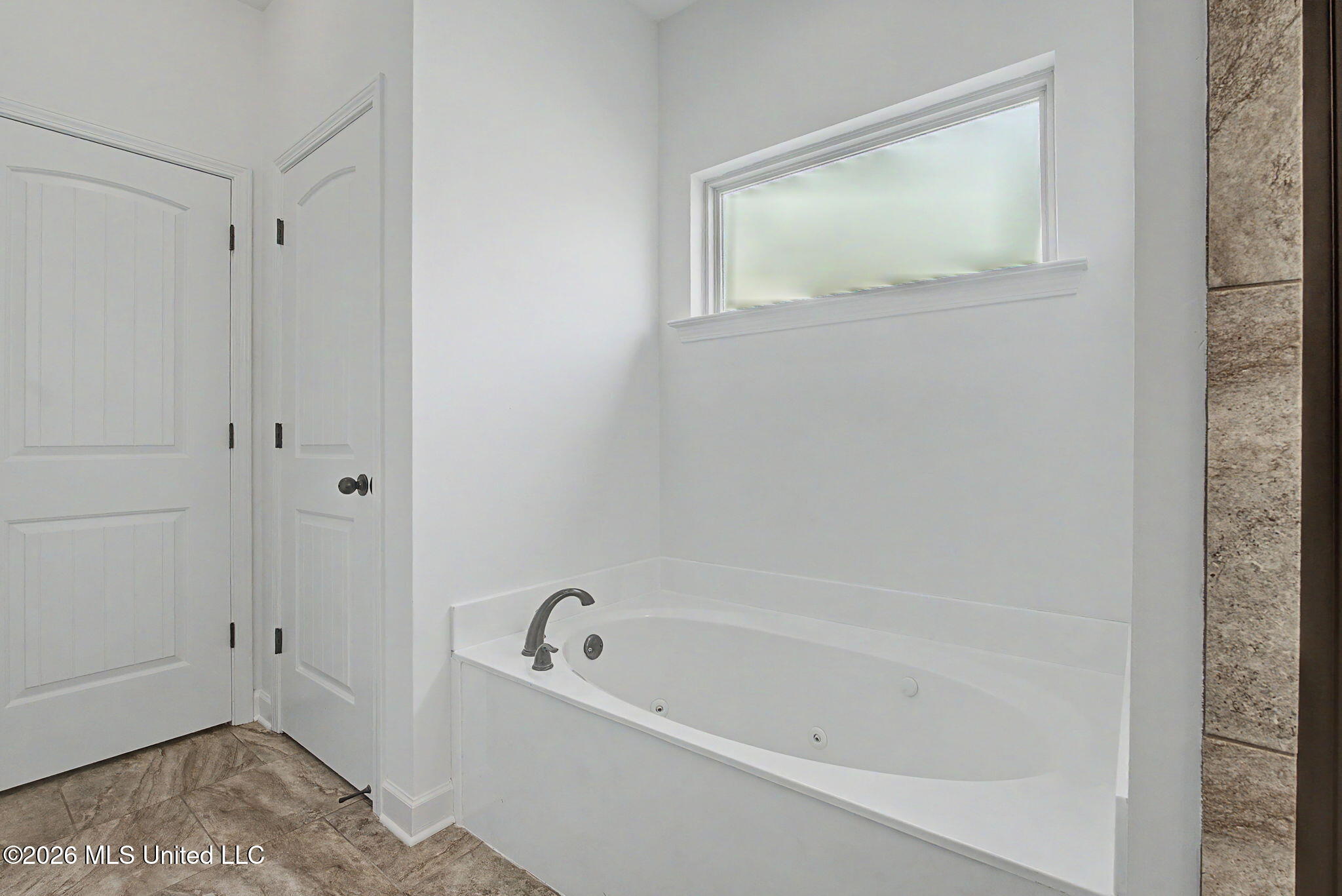 2586 Molly Lane Property Photo 14