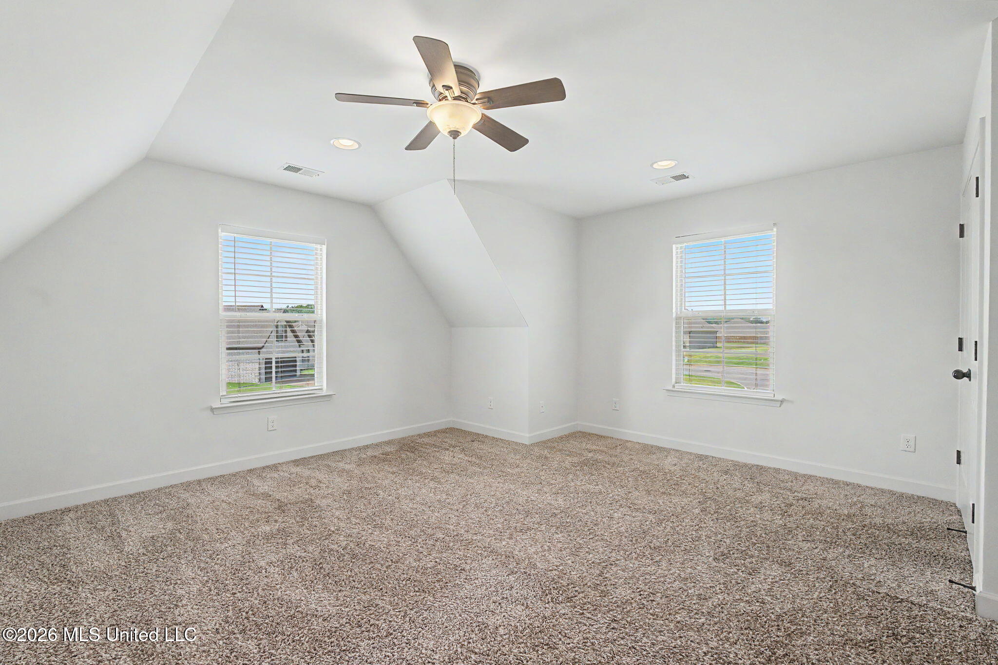 2586 Molly Lane Property Photo 18