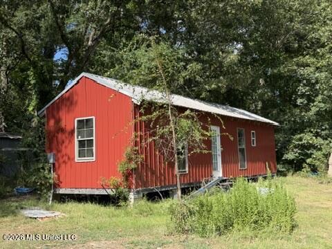 120 Sylvan Drive Property Photo 2
