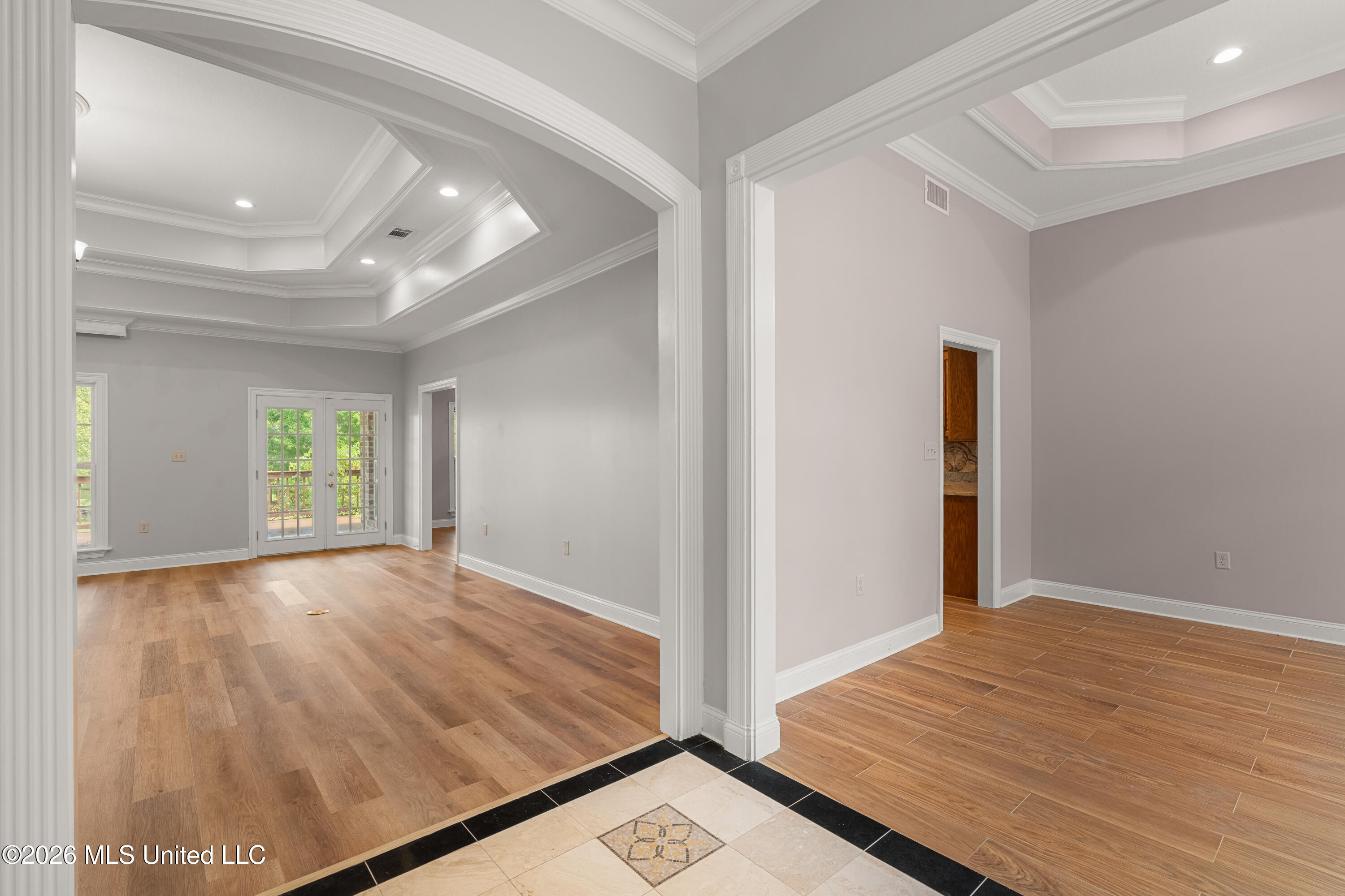 66 W Shore Drive Property Photo 6