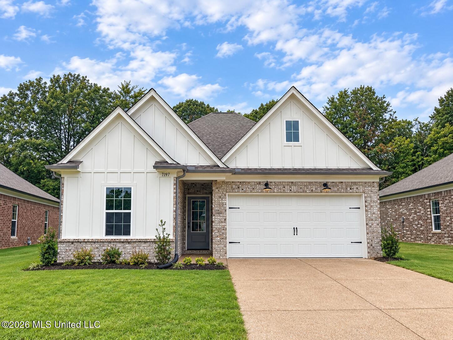 7197 Fairmont Pl Cove Property Photo 1