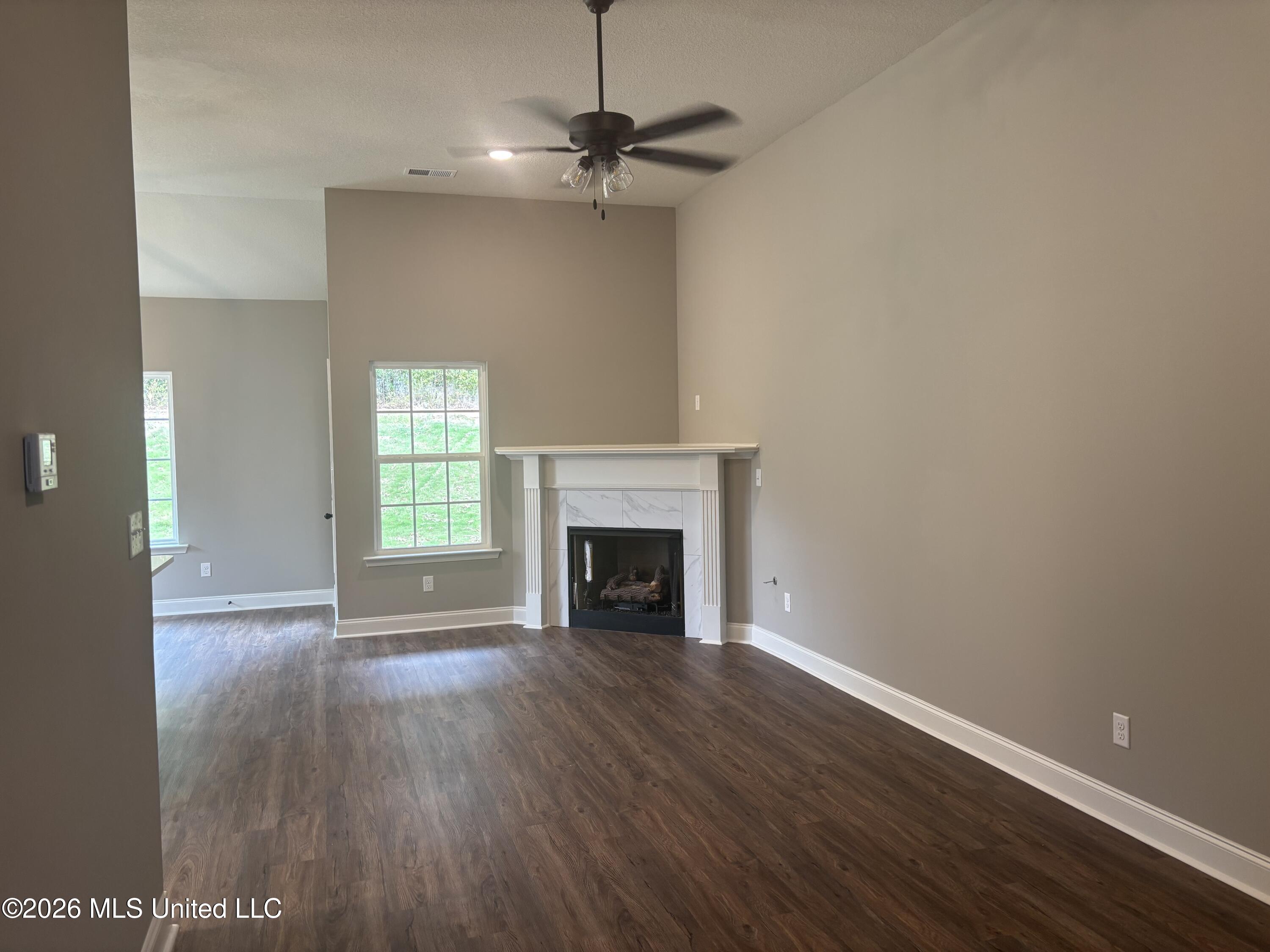 7197 Fairmont Pl Cove Property Photo 4