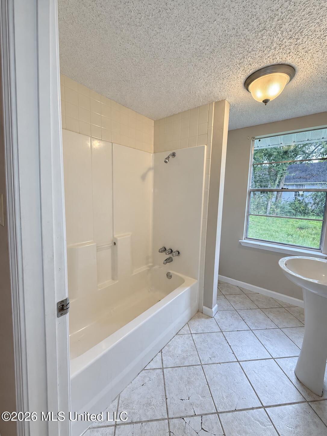 2201 30th Street Property Photo 12