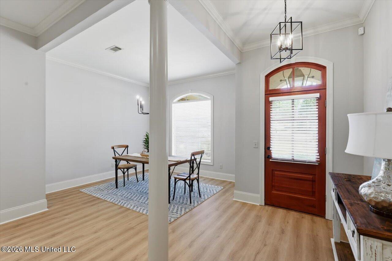 100 Savoy Park Property Photo 7