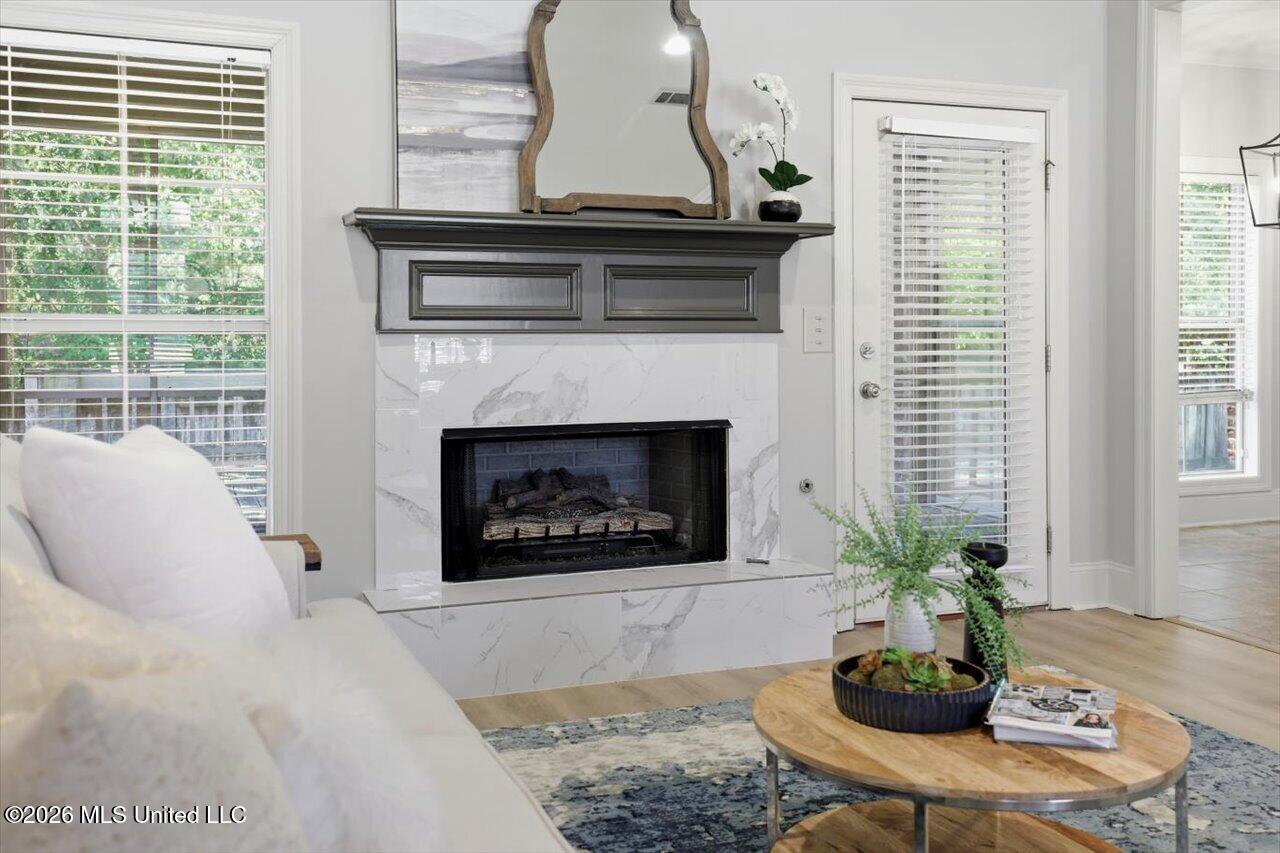 100 Savoy Park Property Photo 13