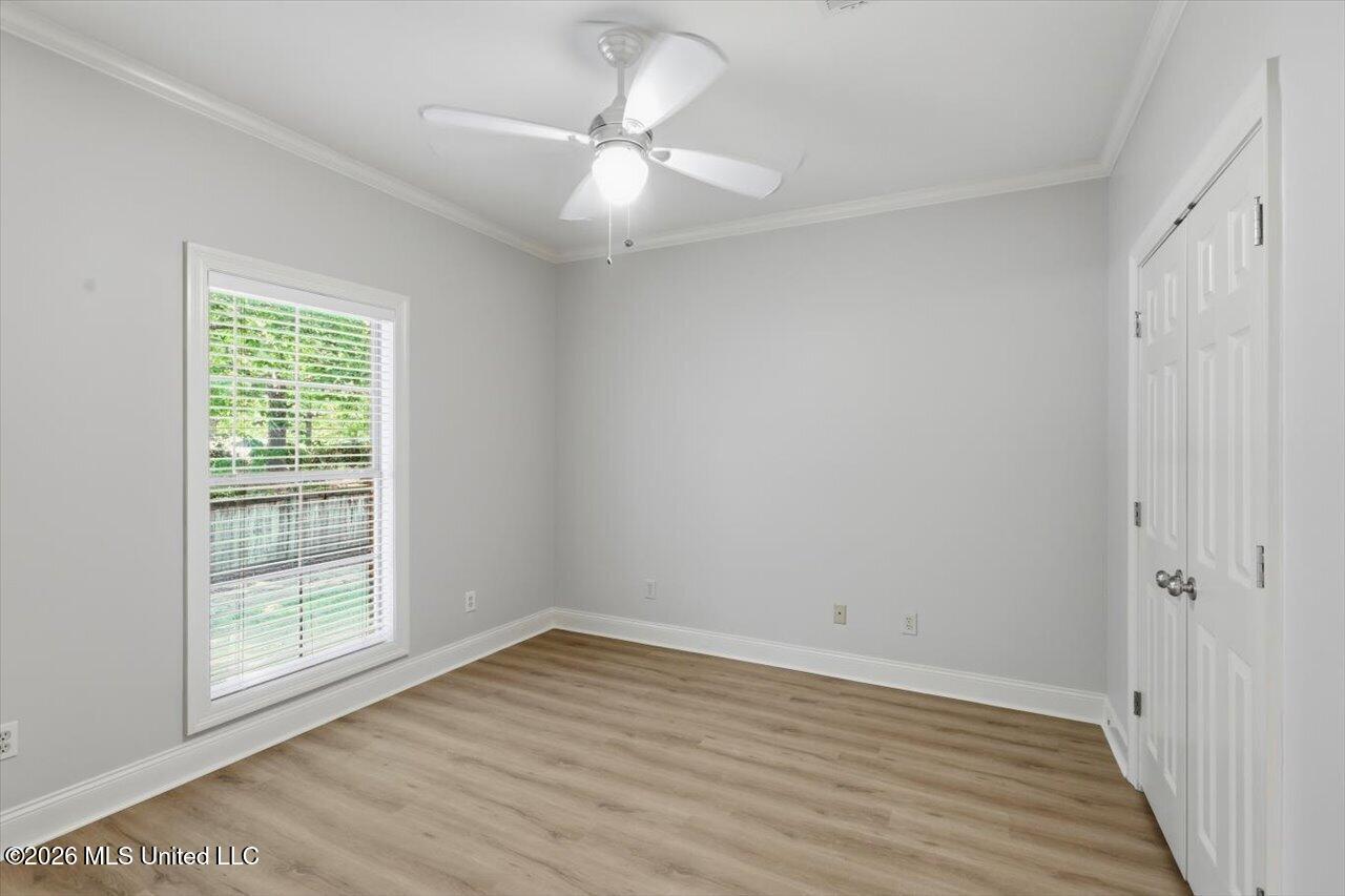 100 Savoy Park Property Photo 30