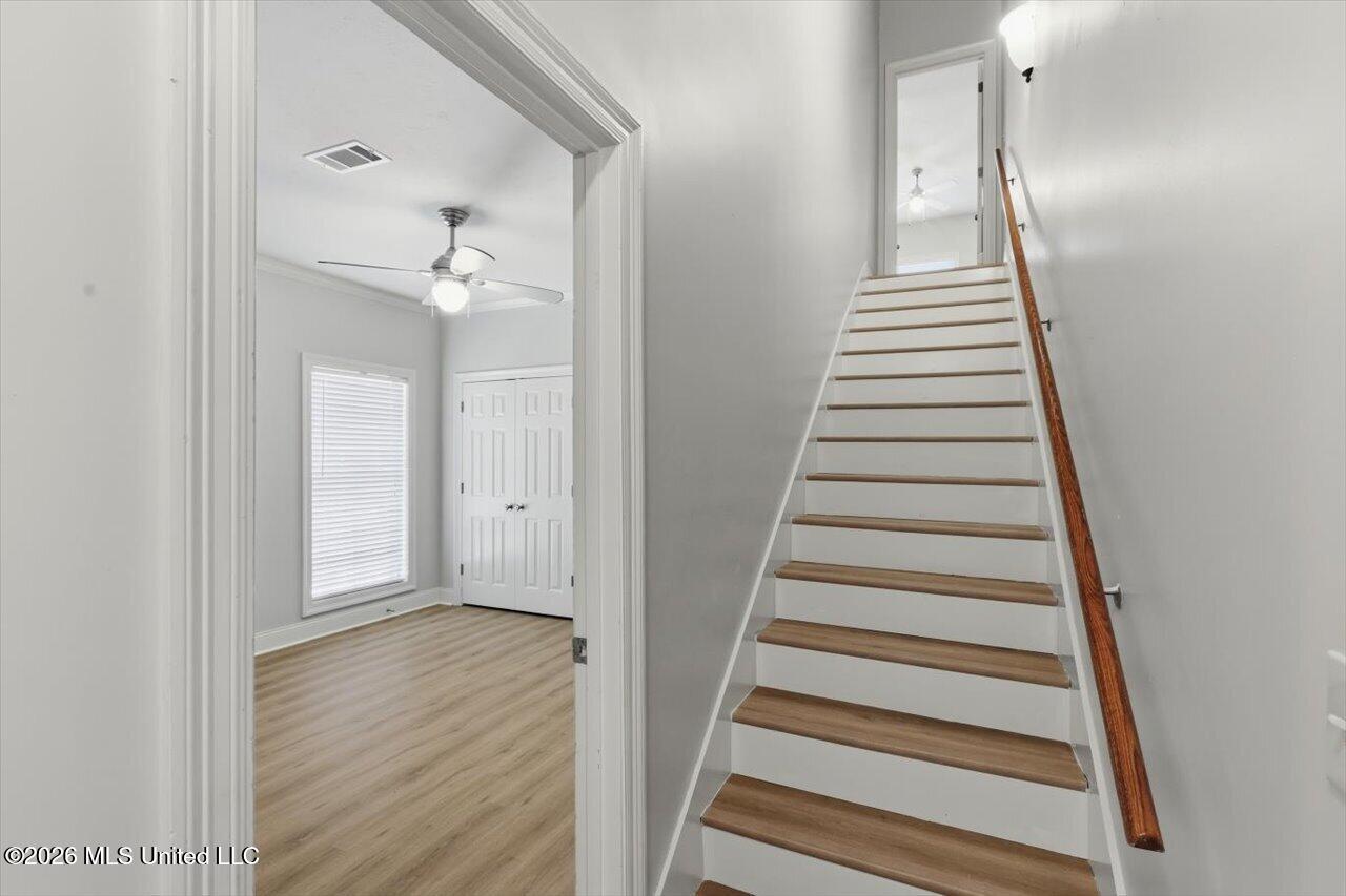 100 Savoy Park Property Photo 33