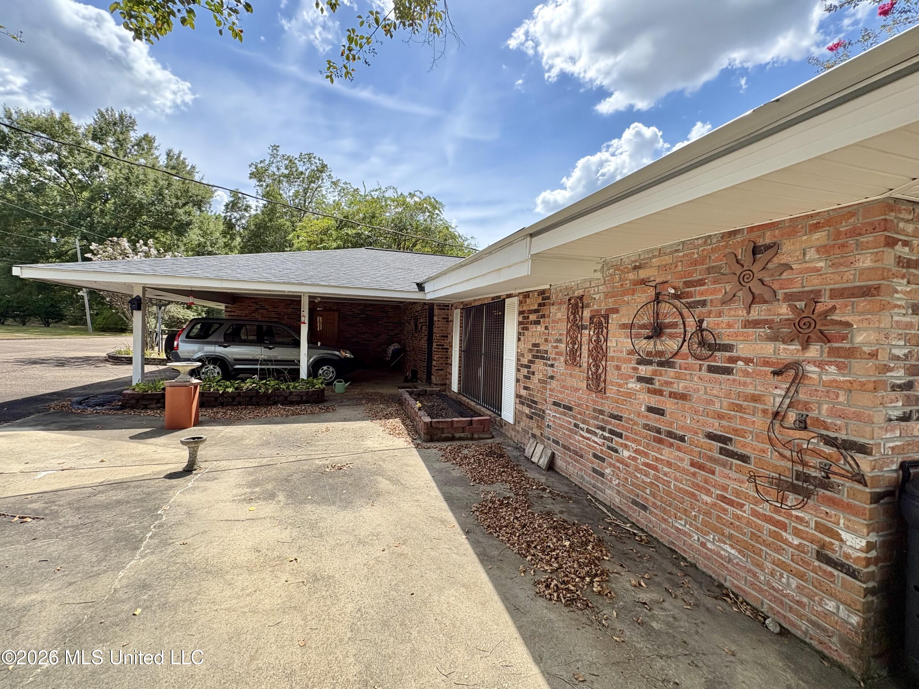 1041 Lower Centreville Road Property Photo 14