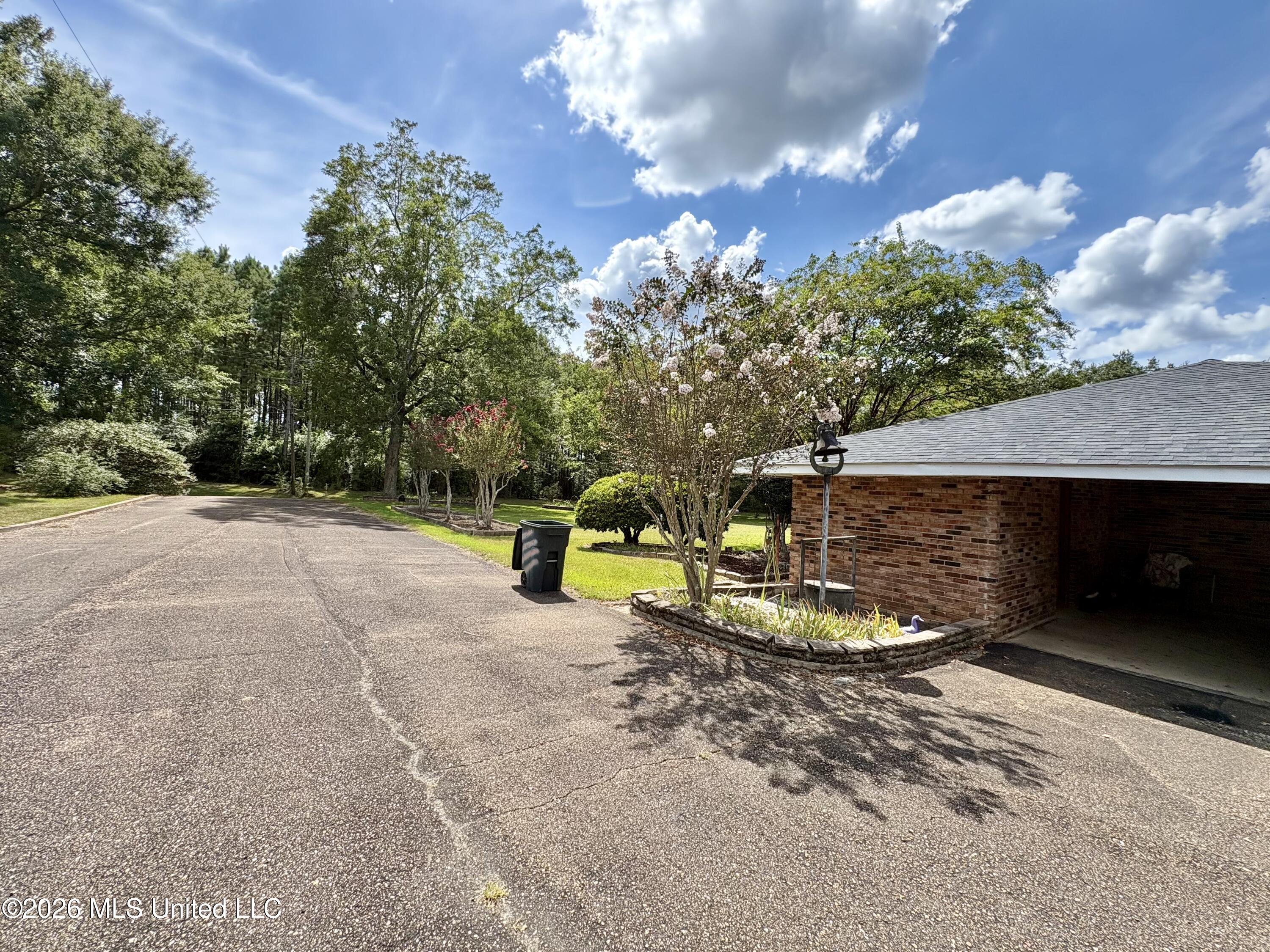 1041 Lower Centreville Road Property Photo 16