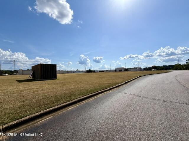 00 Mall Drive Property Photo 4