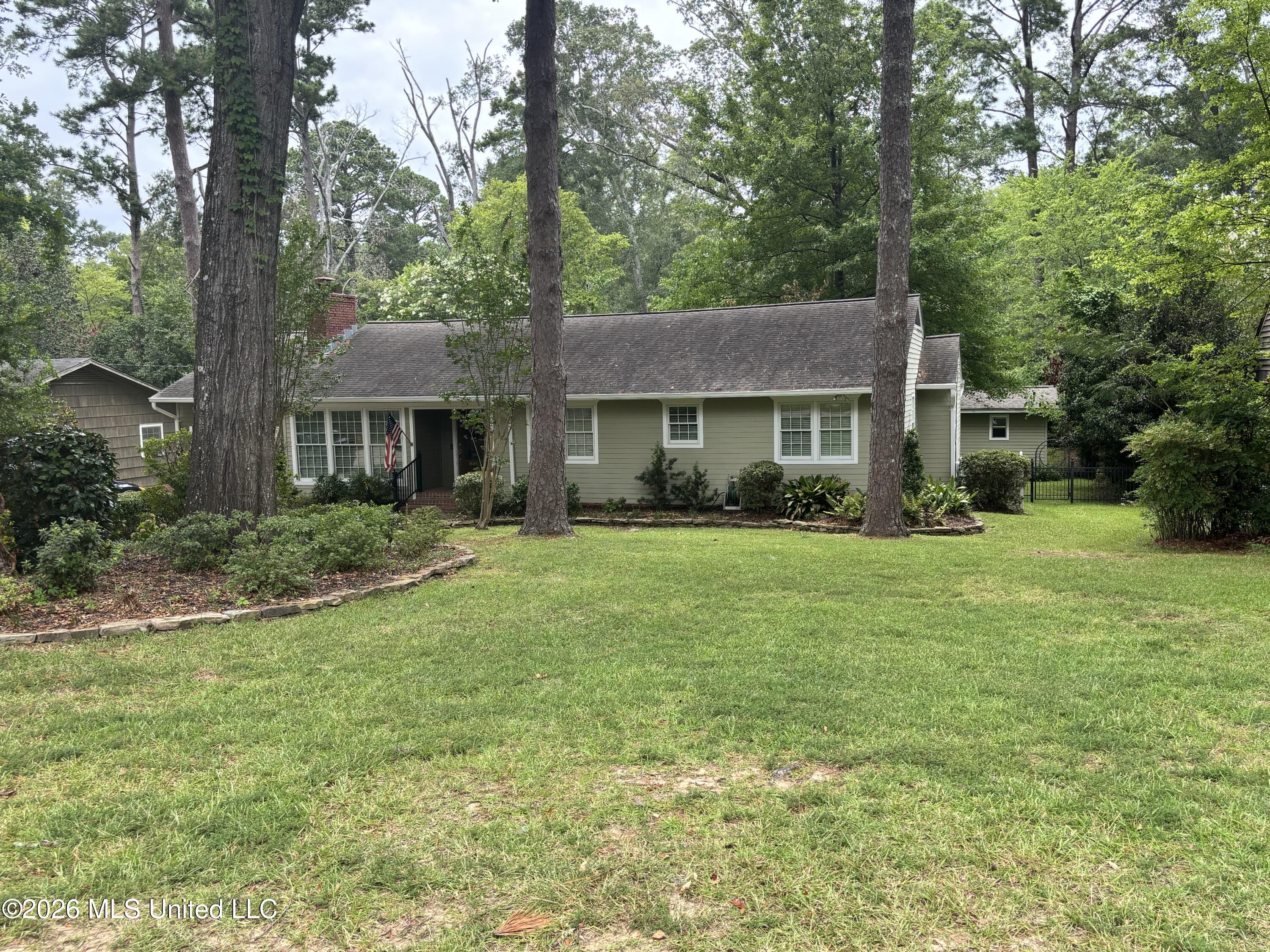 1004 Buckley Drive Property Photo 3