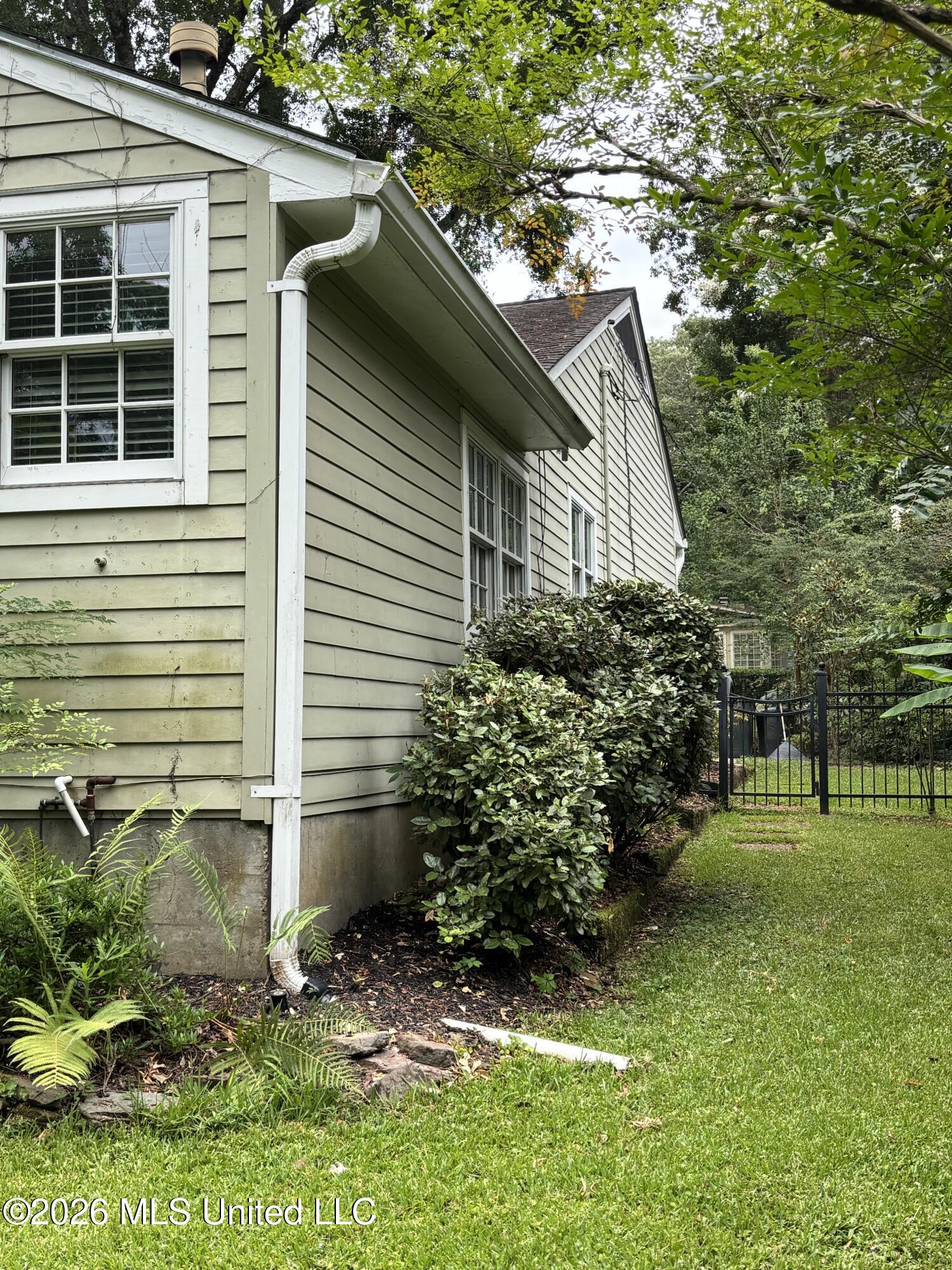 1004 Buckley Drive Property Photo 4