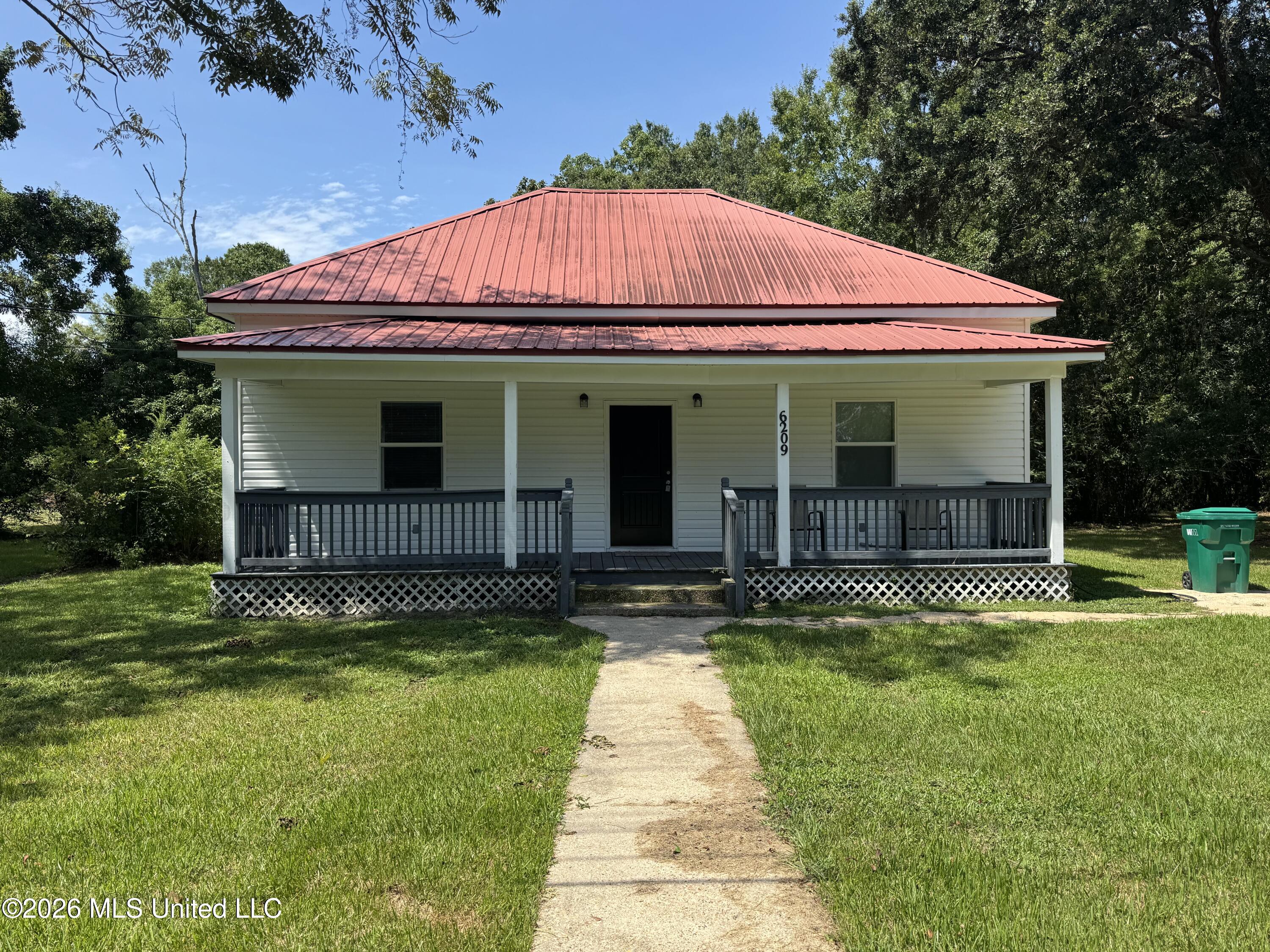 6209 Elder Ferry Road Property Photo 1