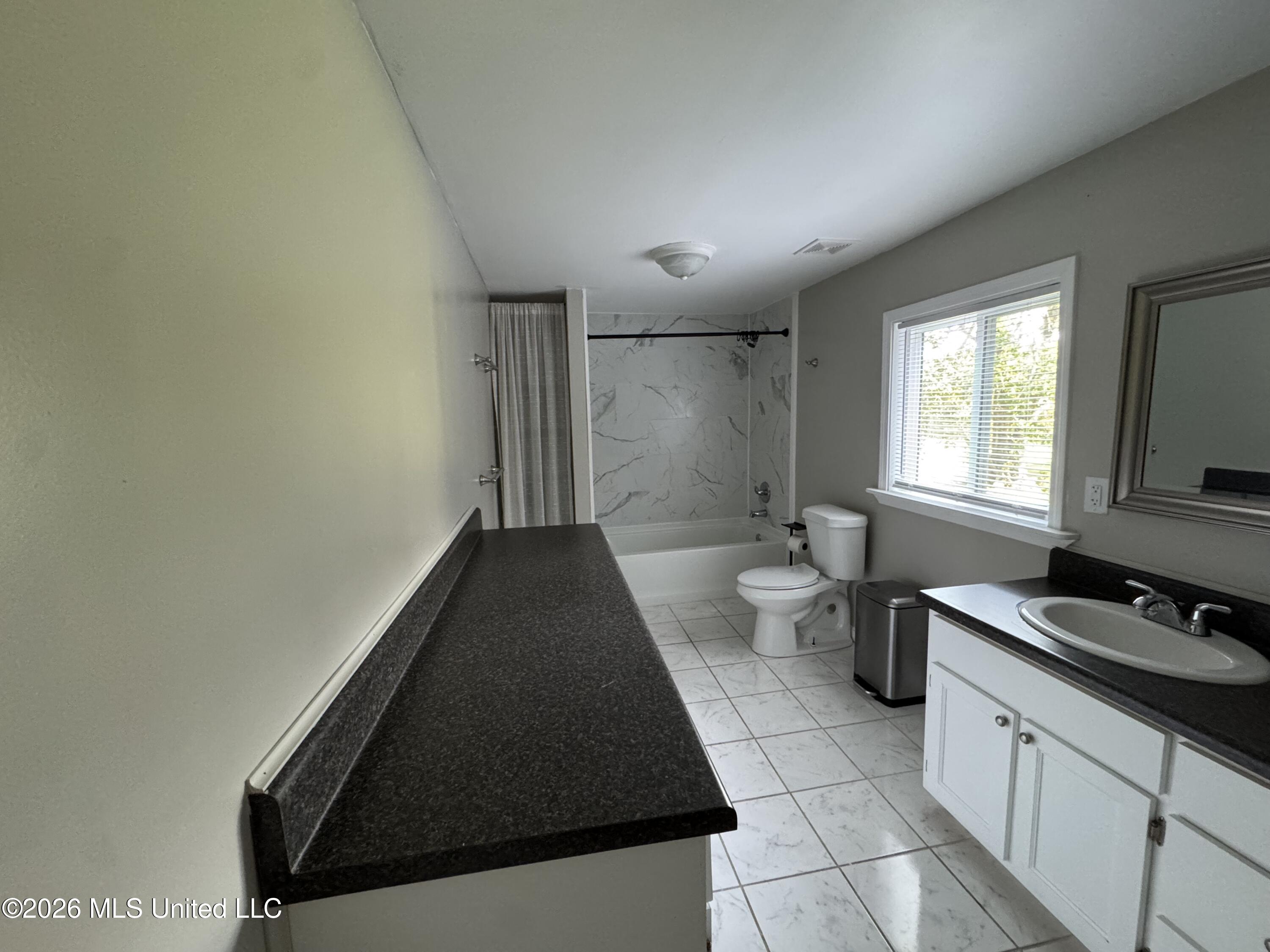 6209 Elder Ferry Road Property Photo 14