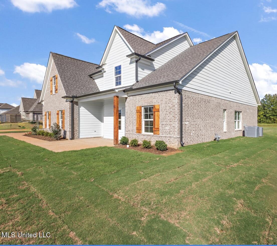 7579 Thomas Riley Street Property Photo 2
