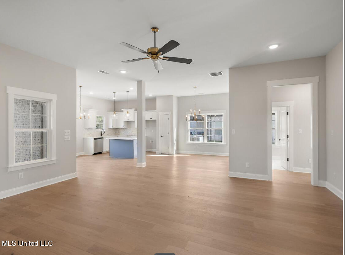 7579 Thomas Riley Street Property Photo 6