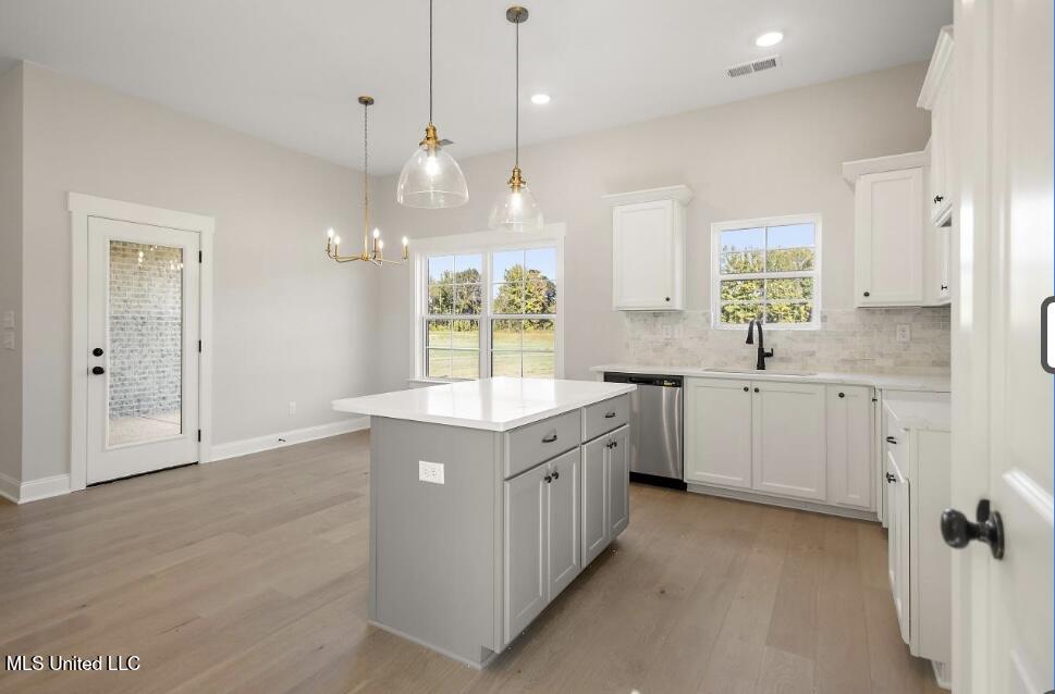 7579 Thomas Riley Street Property Photo 8