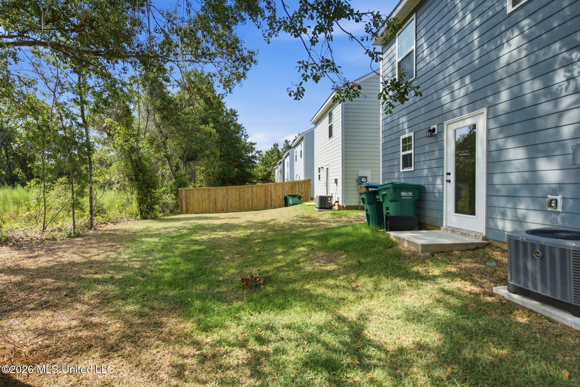 306 Meadows Lane Property Photo 23