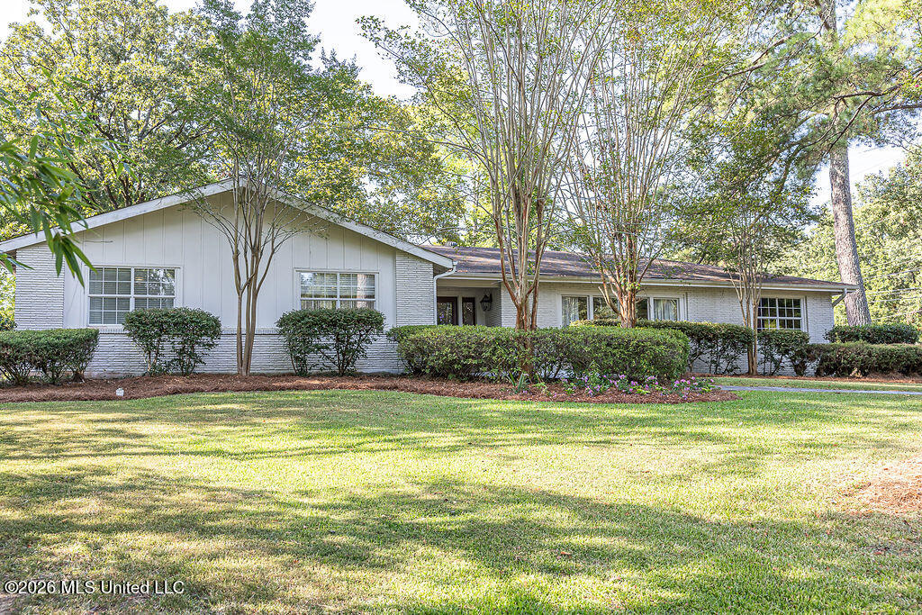 3800 Redbud Road Property Photo 1