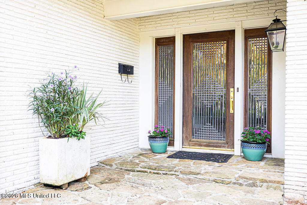 3800 Redbud Road Property Photo 4
