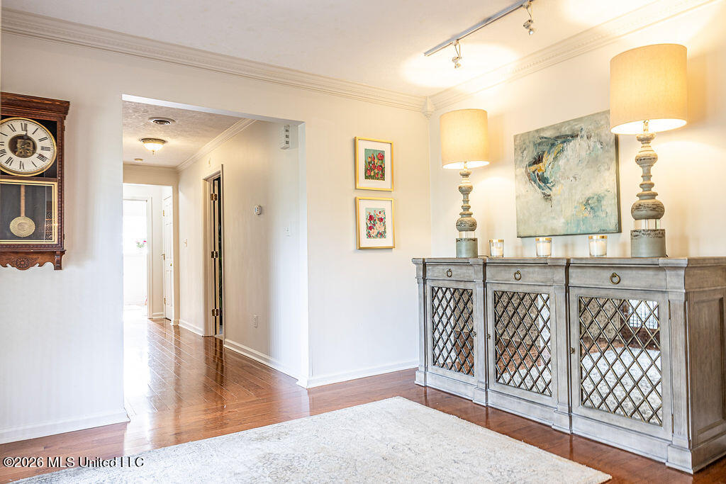 3800 Redbud Road Property Photo 12