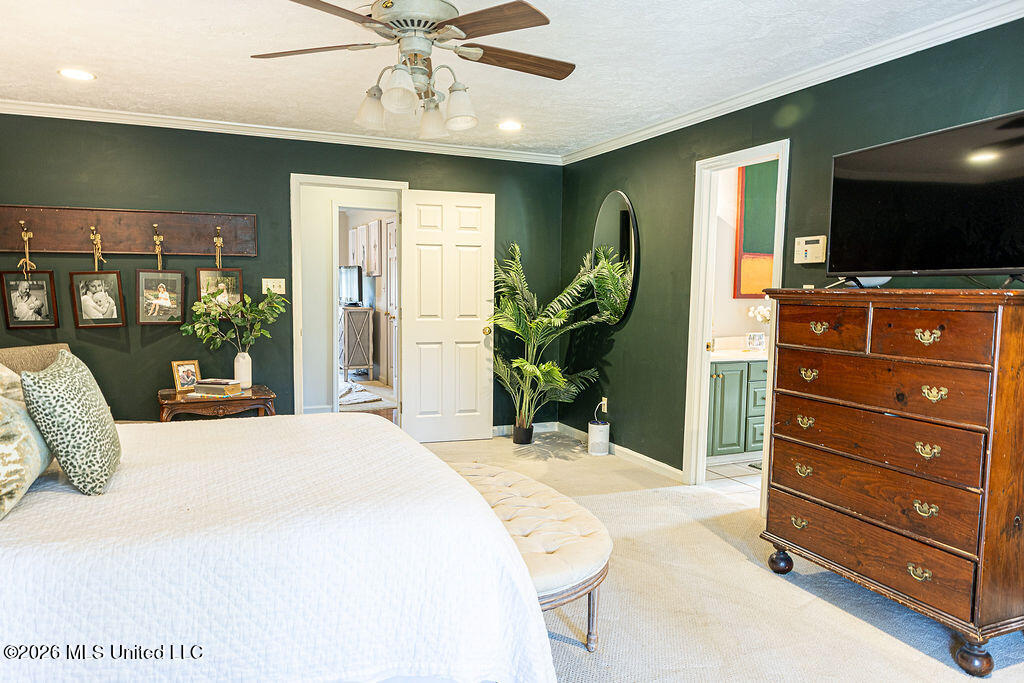 3800 Redbud Road Property Photo 14