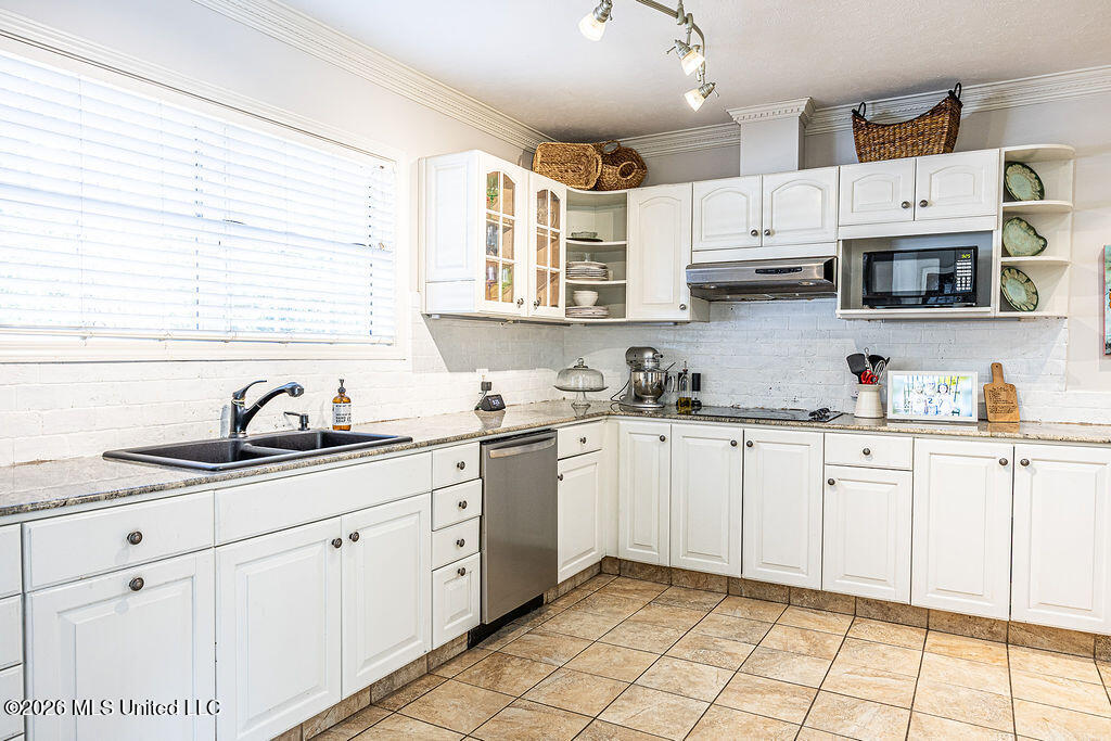 3800 Redbud Road Property Photo 25